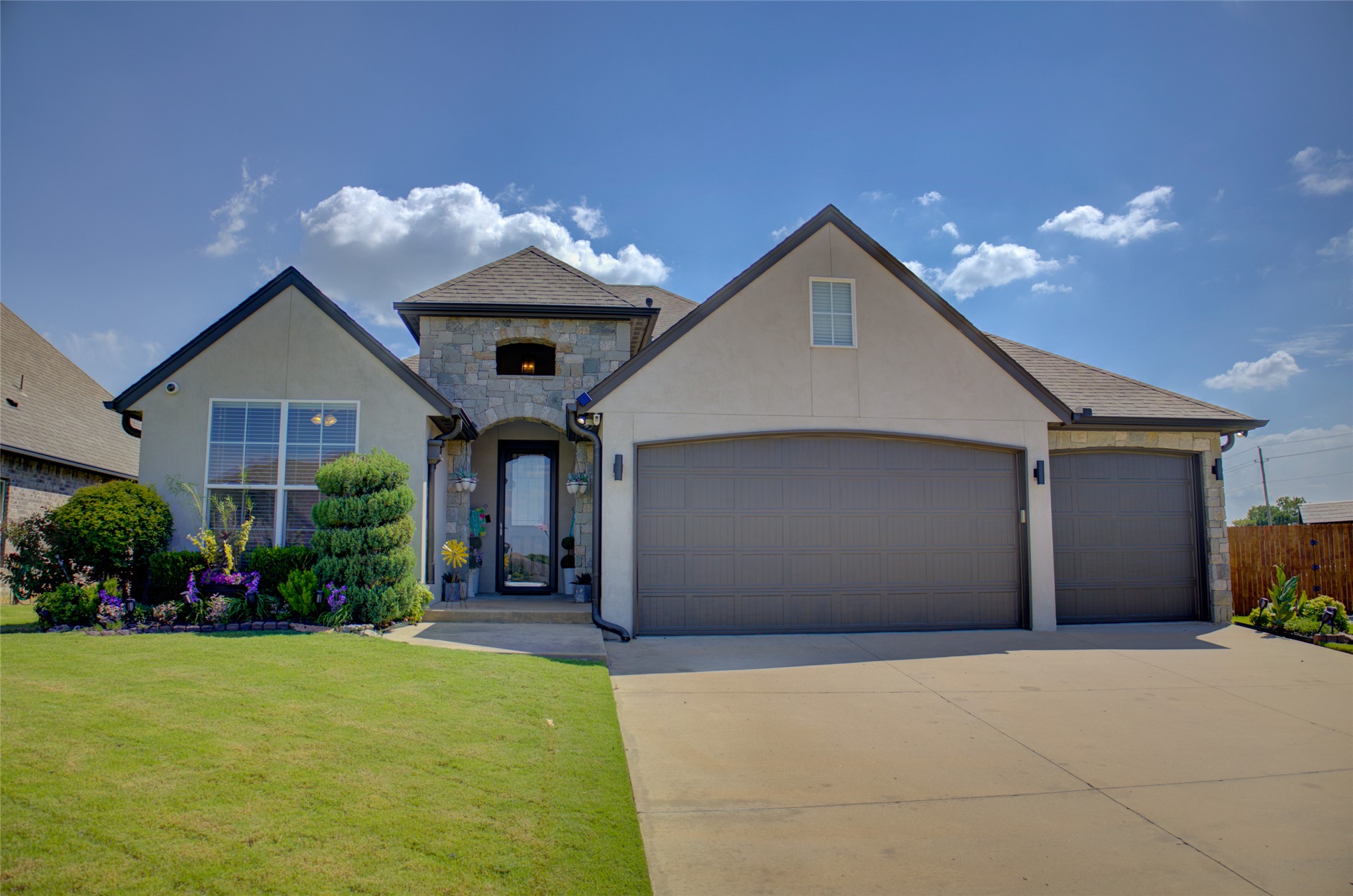 18506 E 46th Place Property Photo 1