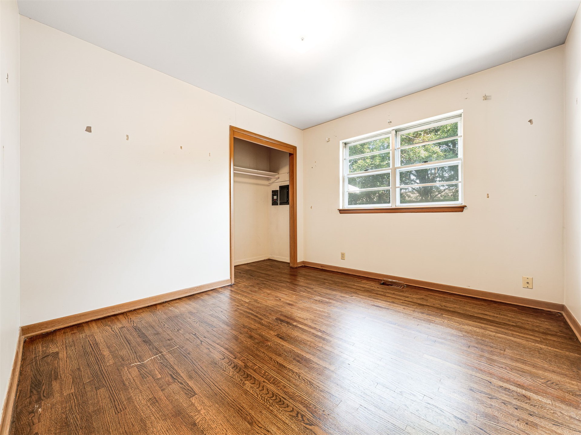 904 E Elgin Place Property Photo 21