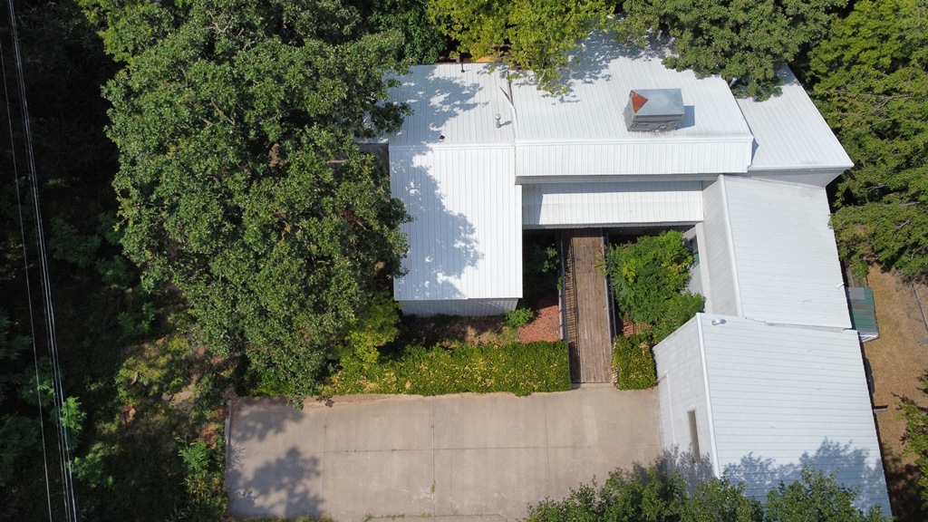 3433 Willowood Drive Property Photo 3
