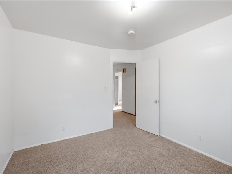 633 N 26th West Avenue Property Photo 12