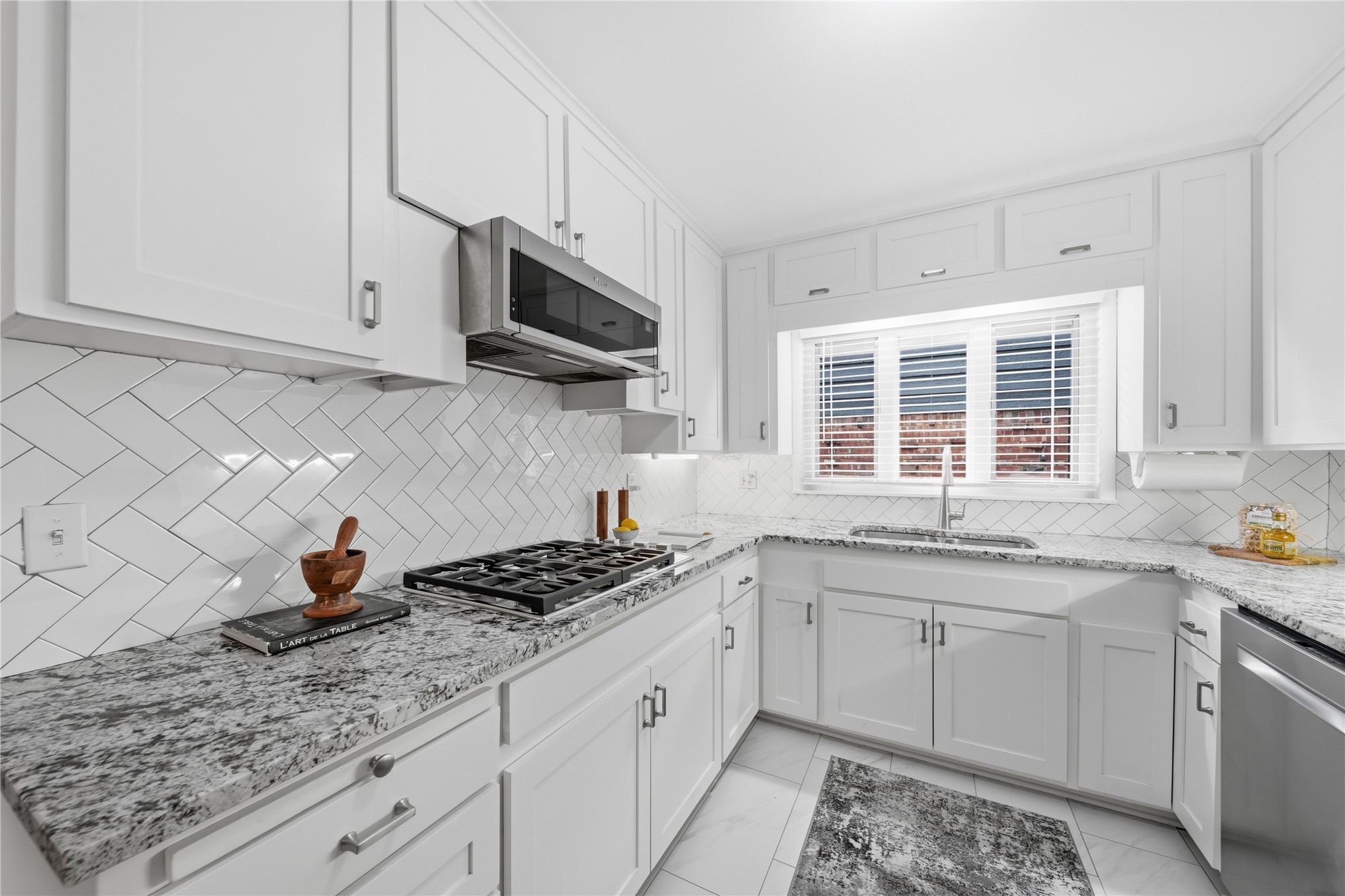 4326 E 60th Place Property Photo 13