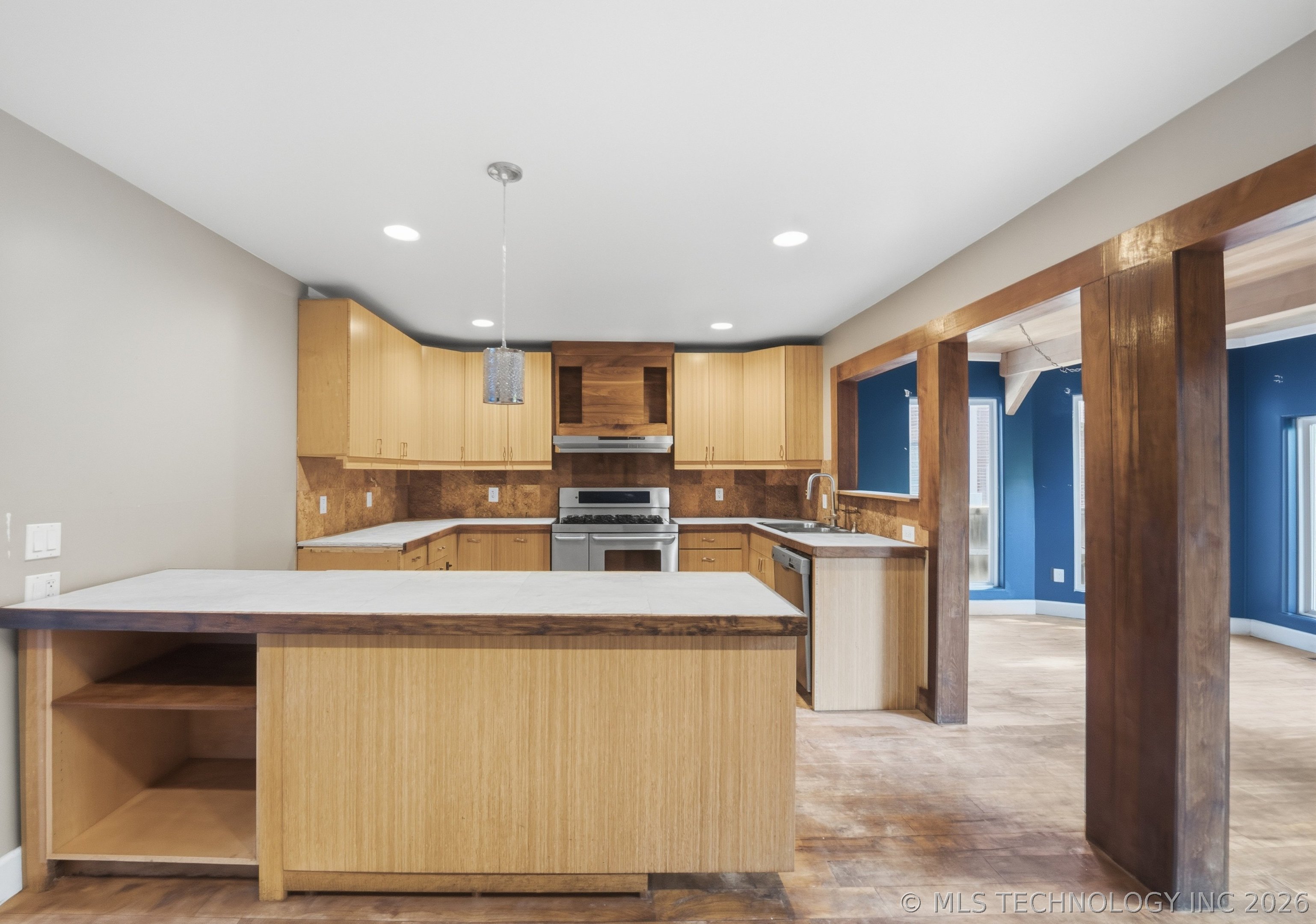 3007 S Detroit Avenue Property Photo 11