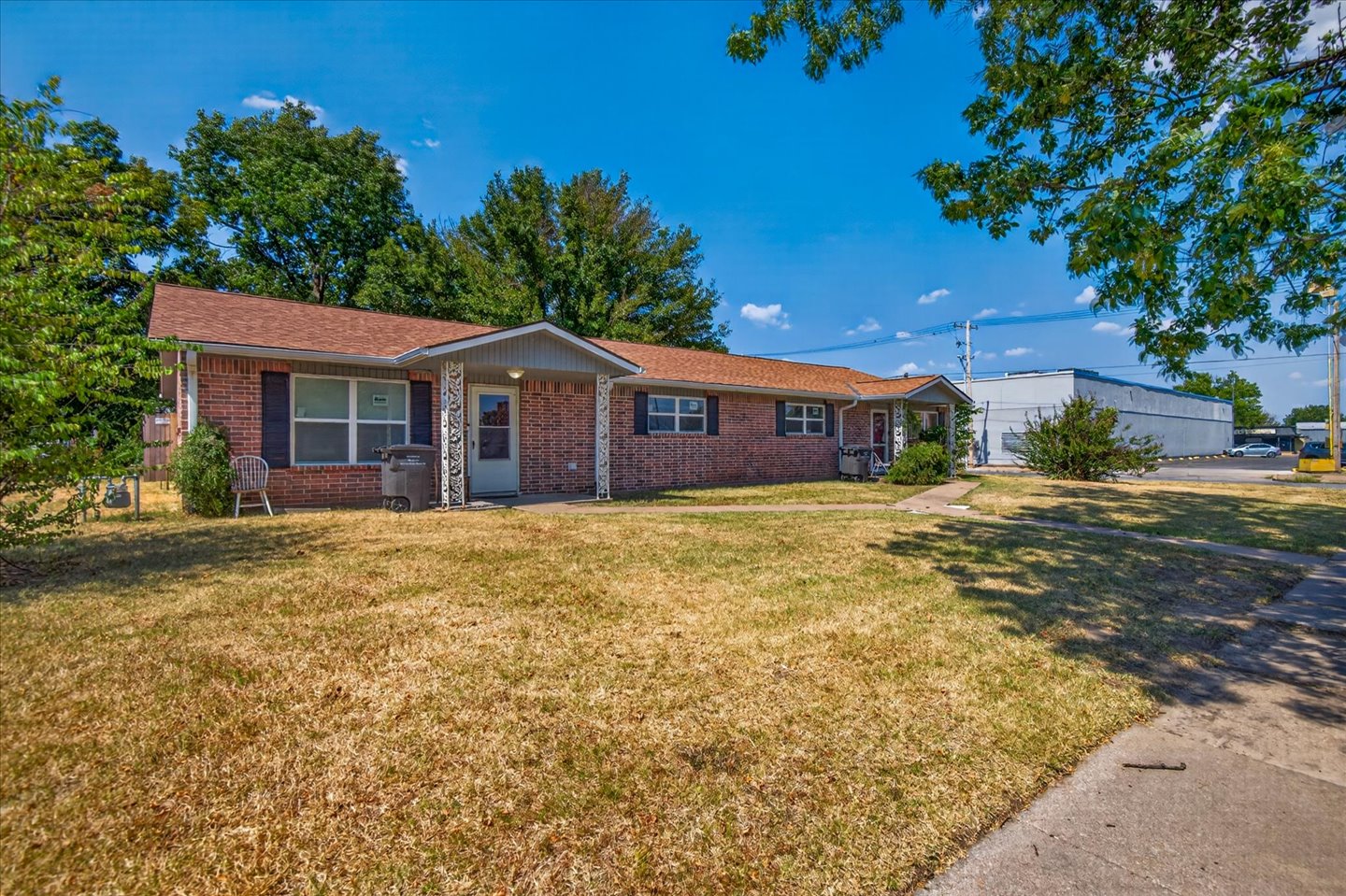 301 S Chickasaw Avenue Property Photo 2