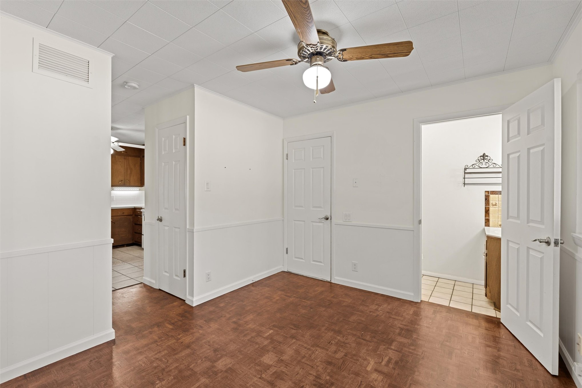 143 Ramblewood Road Property Photo 4