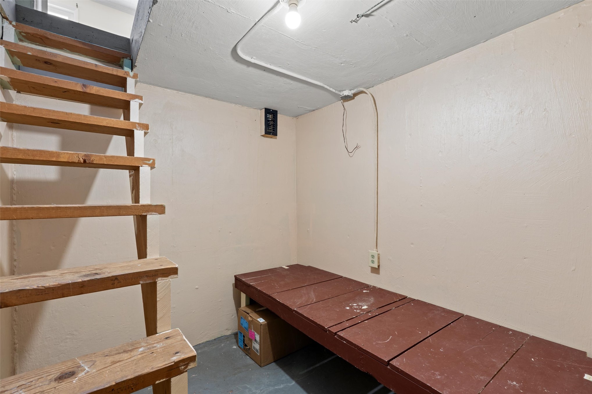 143 Ramblewood Road Property Photo 12