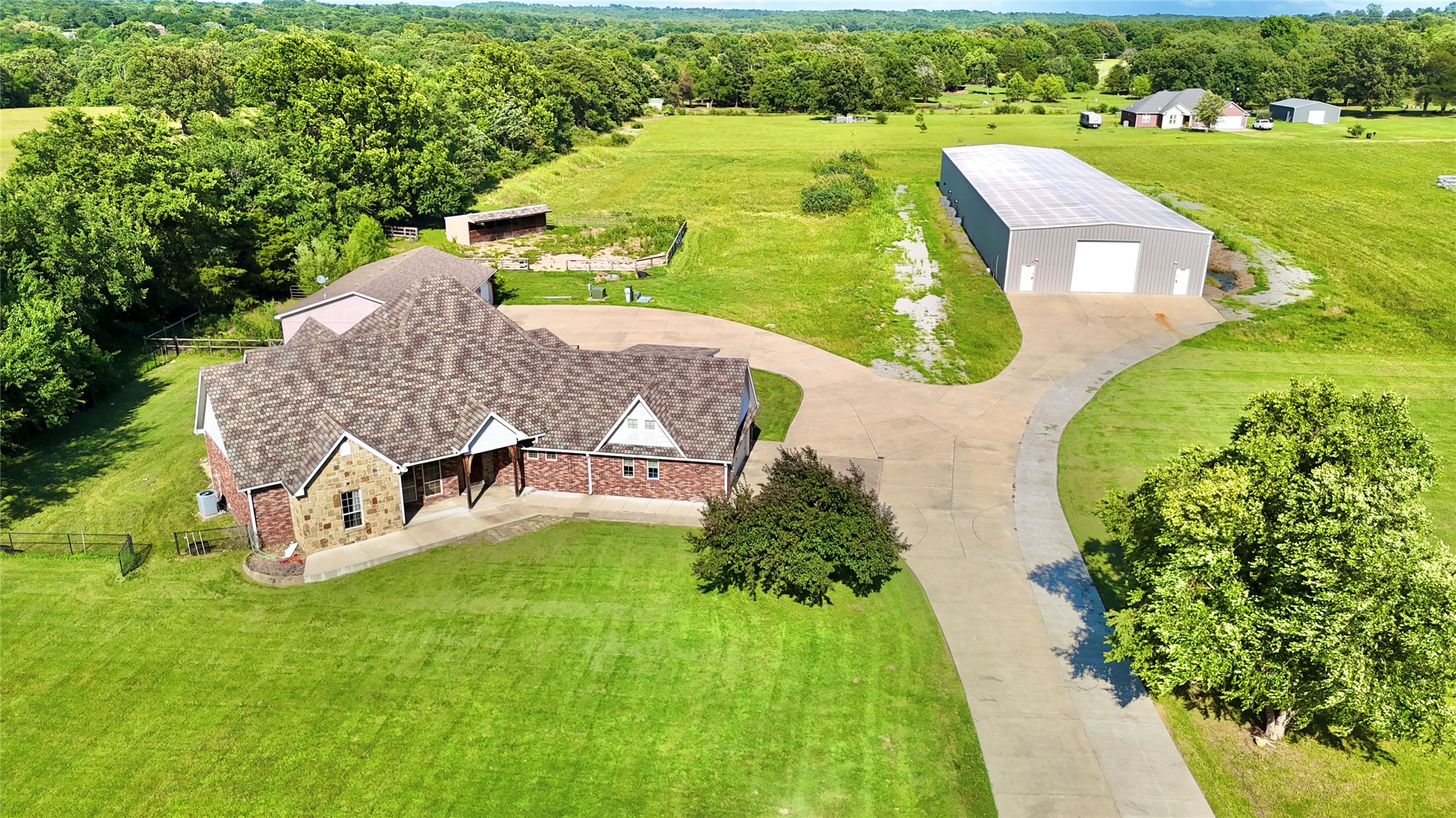143 N Bk 700 Road Property Photo 3