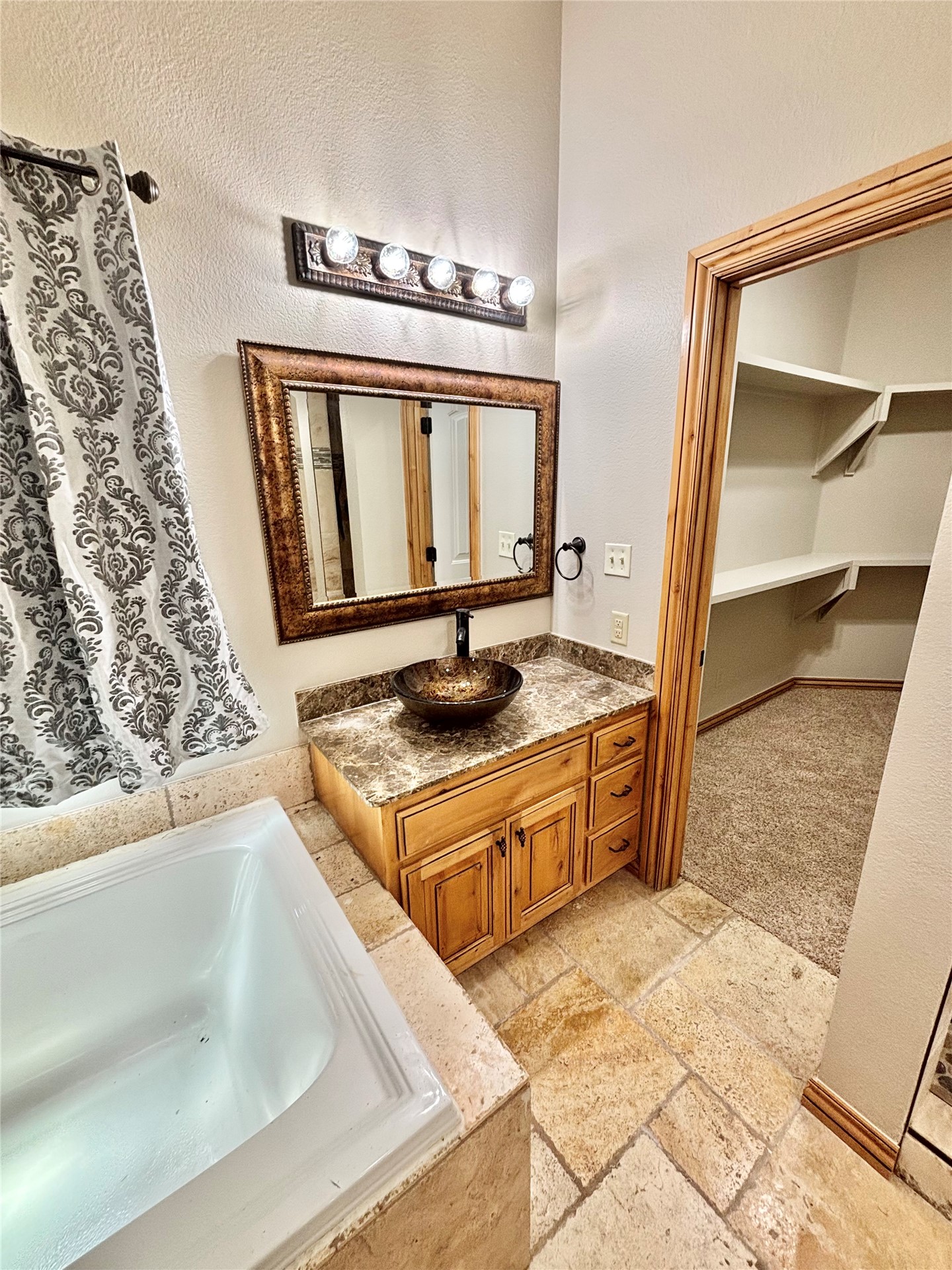 143 N Bk 700 Road Property Photo 21