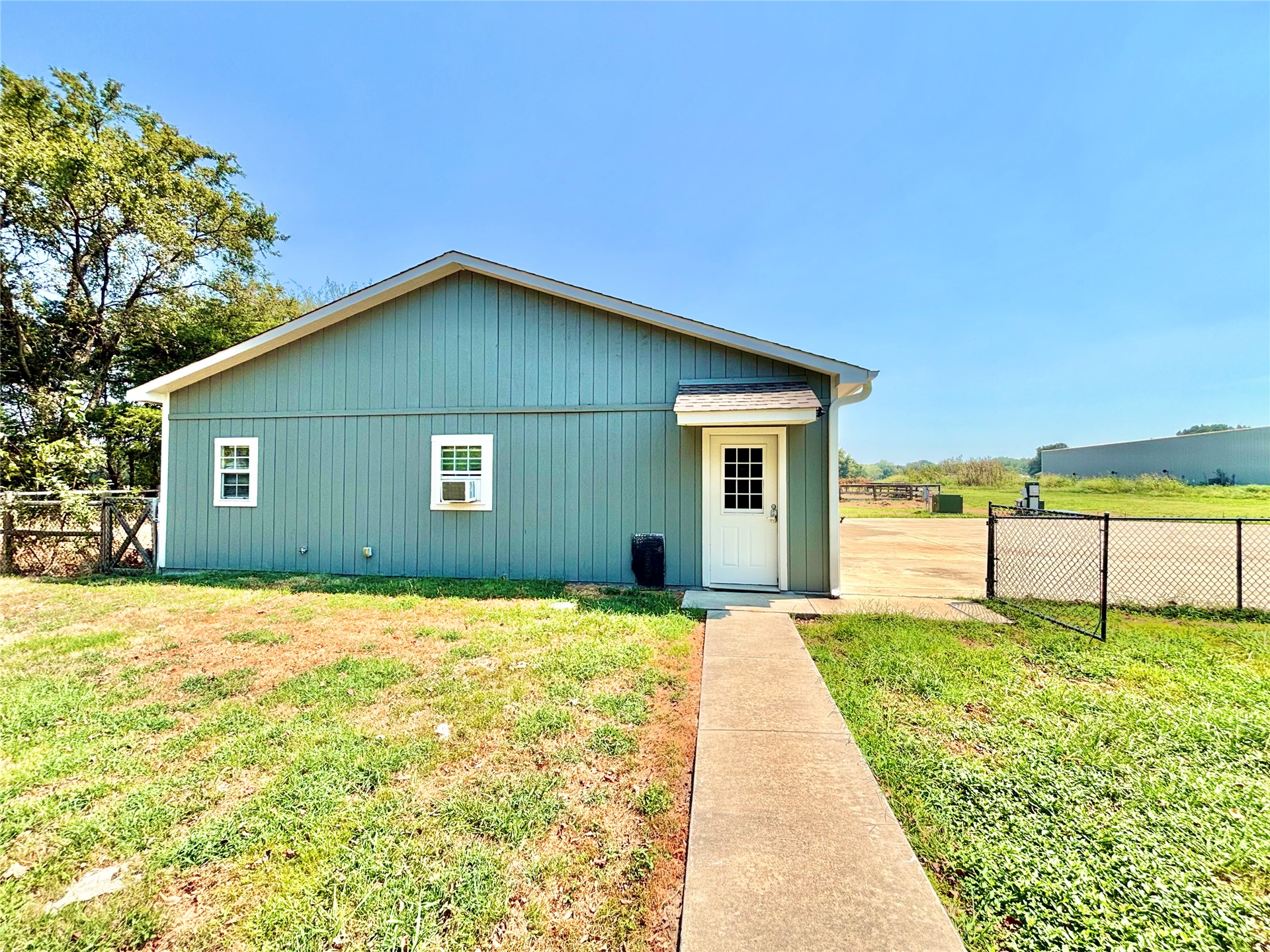143 N Bk 700 Road Property Photo 50