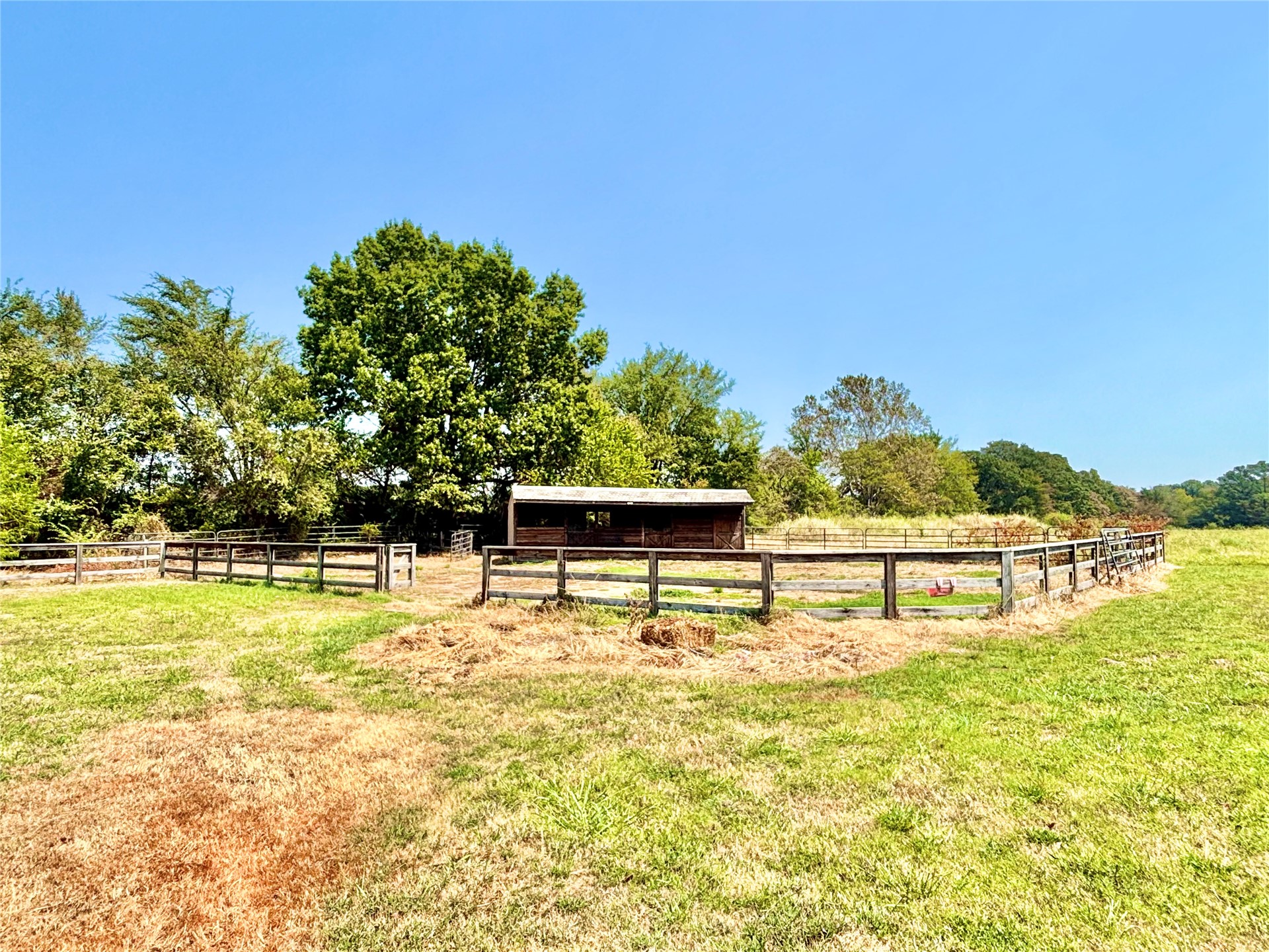 143 N Bk 700 Road Property Photo 54