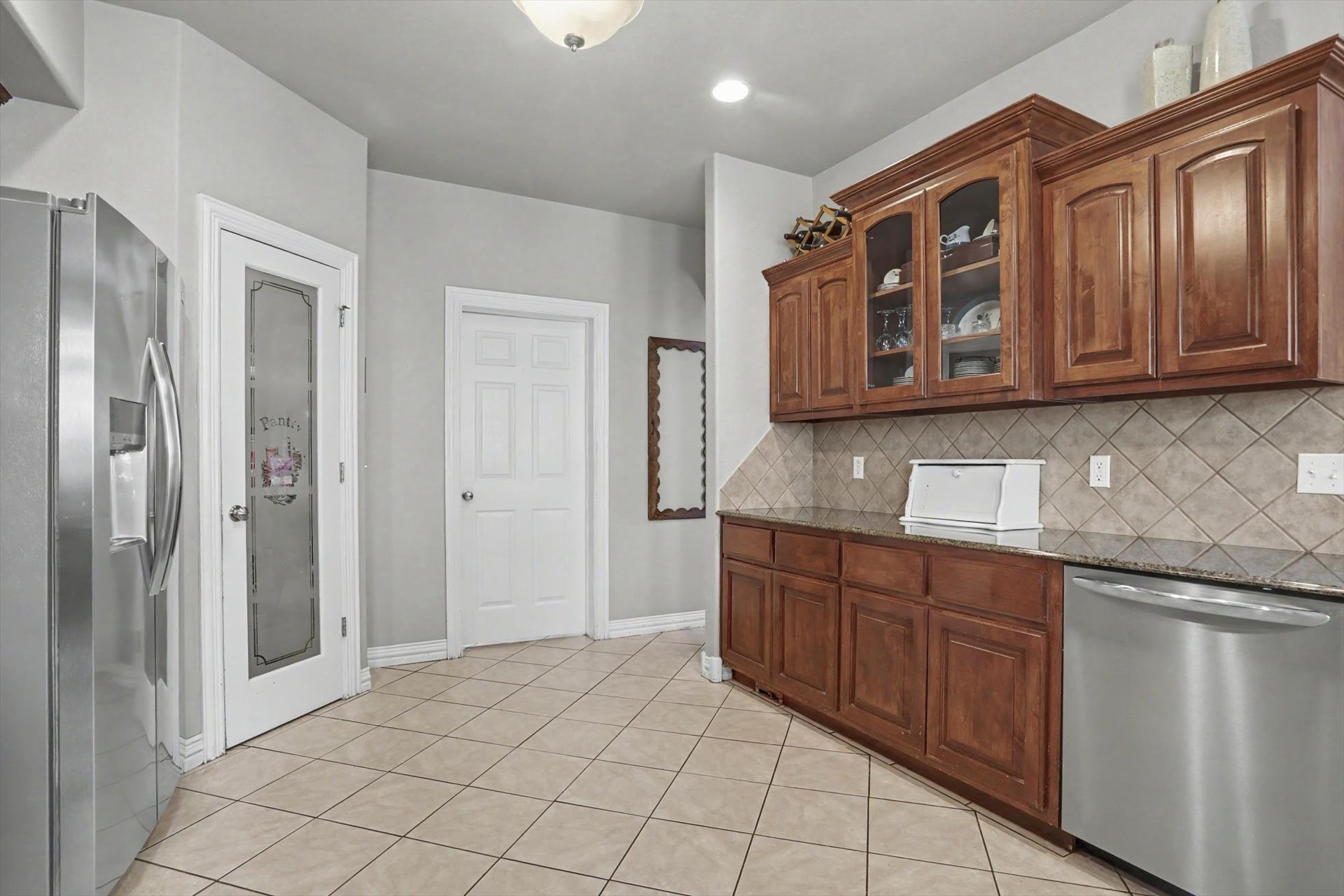 1300 E Canton Street Property Photo 14