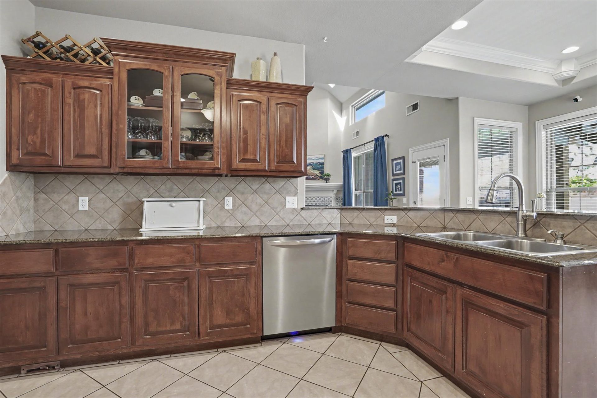 1300 E Canton Street Property Photo 18