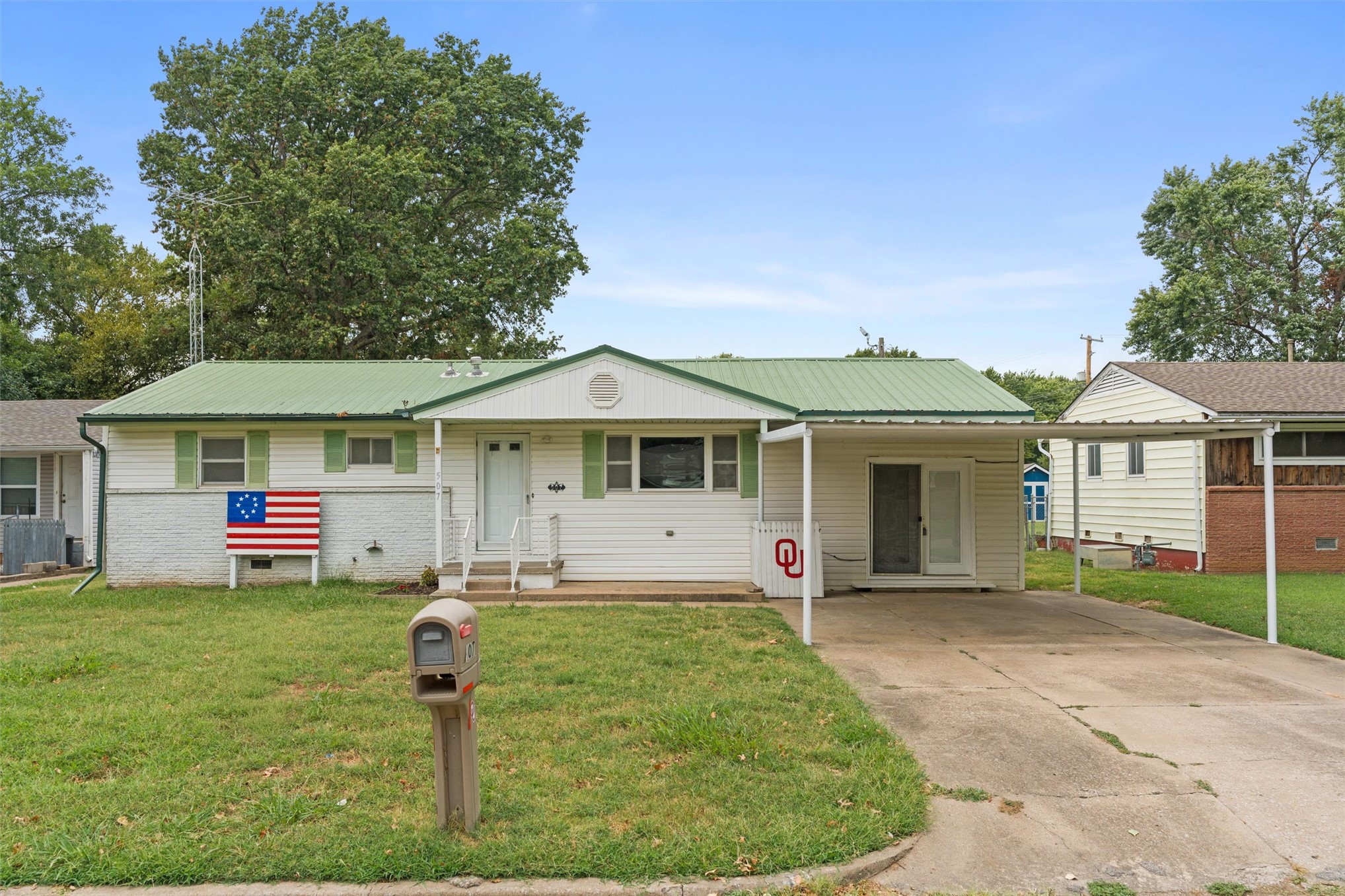507 S Hamilton Avenue Property Photo 1