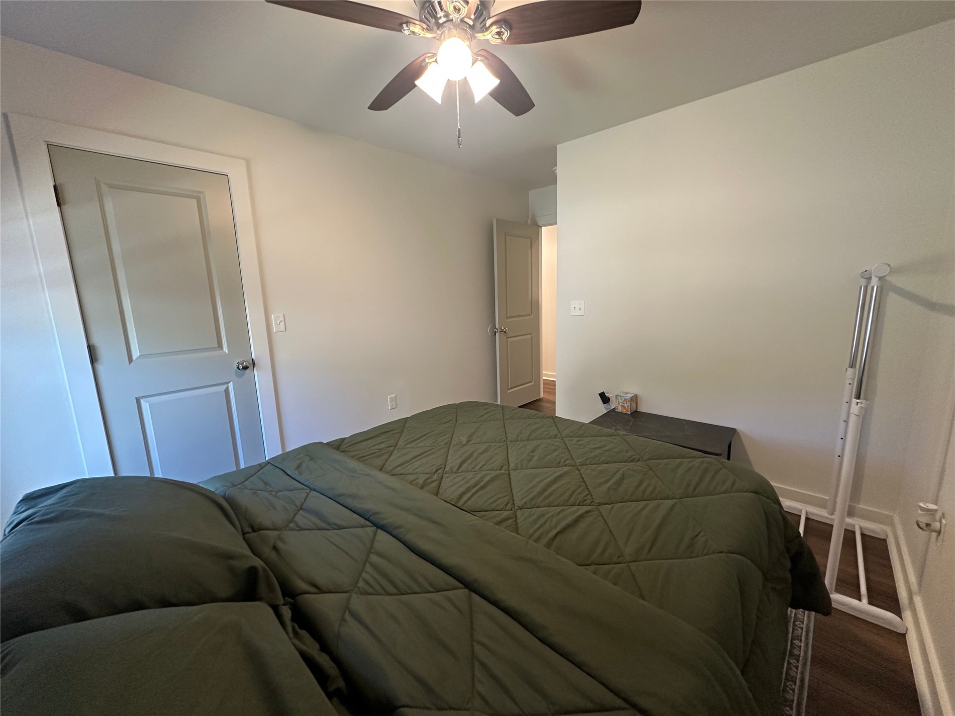 805 N Ridgeway Street B Property Photo 16