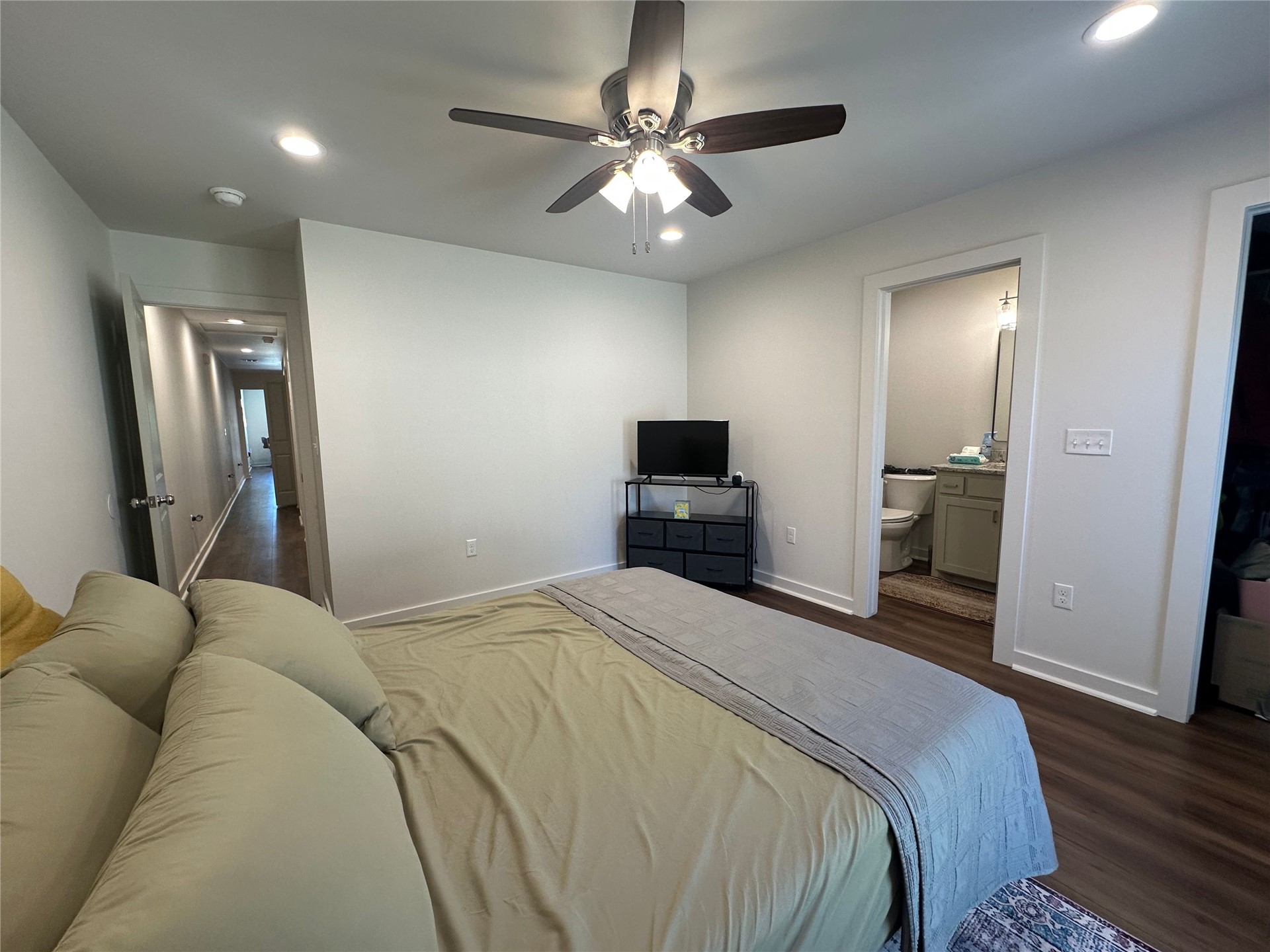 805 N Ridgeway Street B Property Photo 27