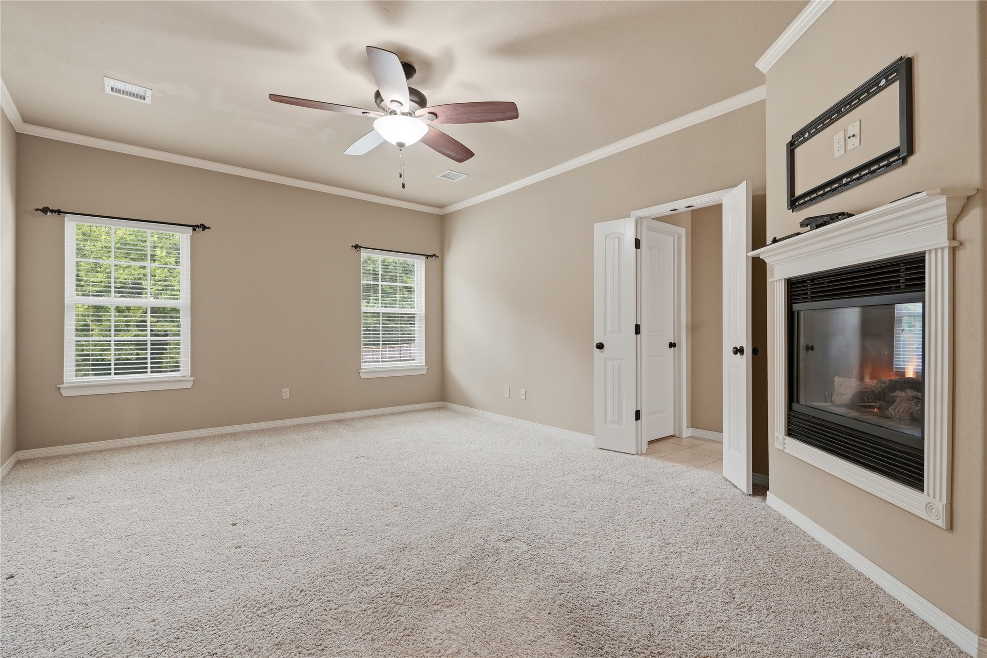 8210 S 14th Place Property Photo 12