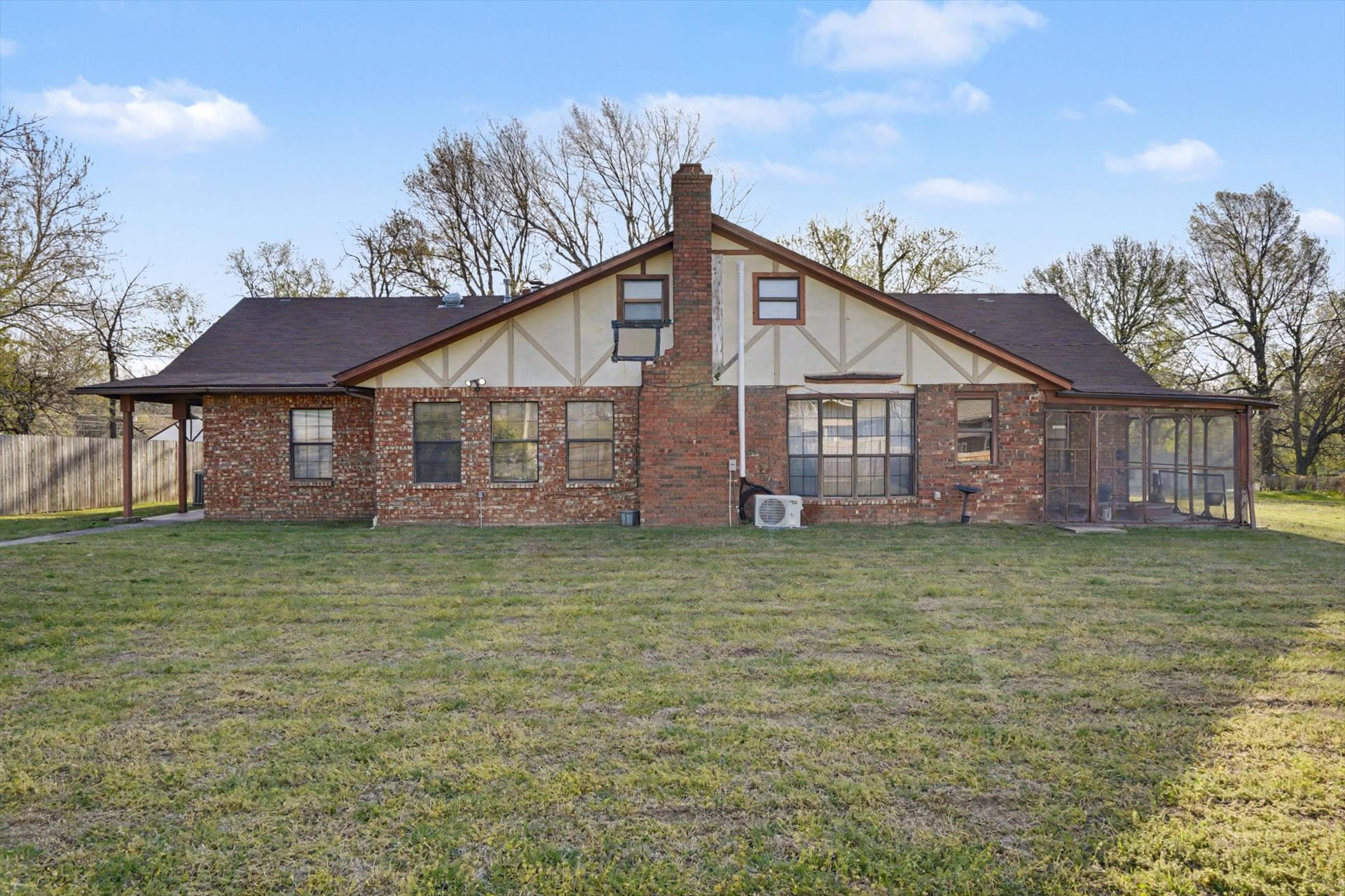 546 N 38 West Avenue Property Photo 43