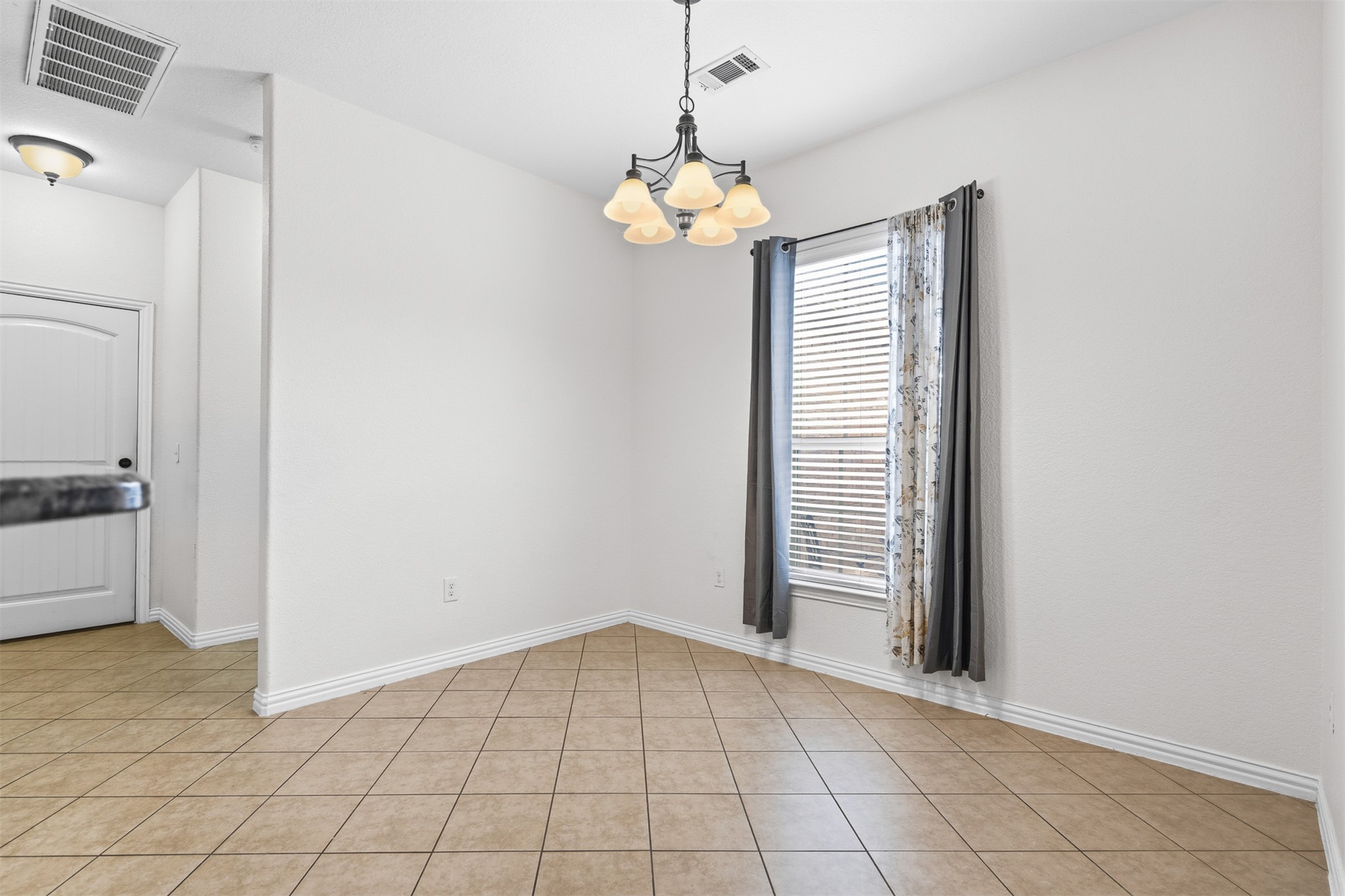 412 Wandering Property Photo 8