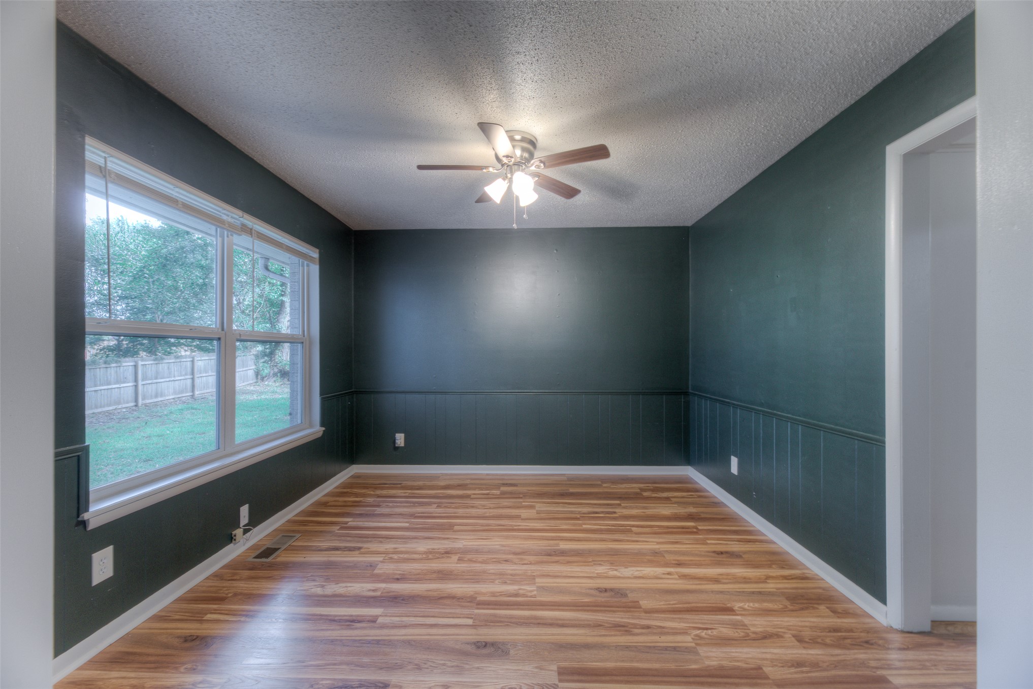 11448 S 82nd East Avenue Property Photo 7