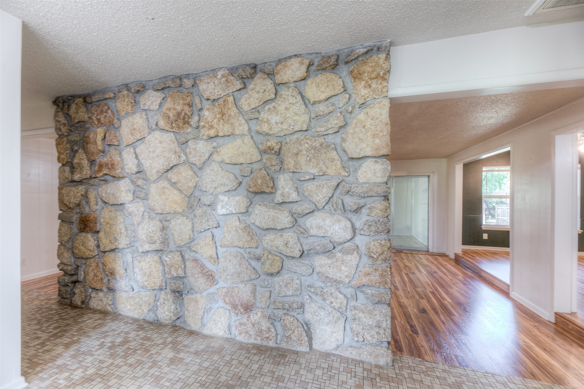 11448 S 82nd East Avenue Property Photo 10