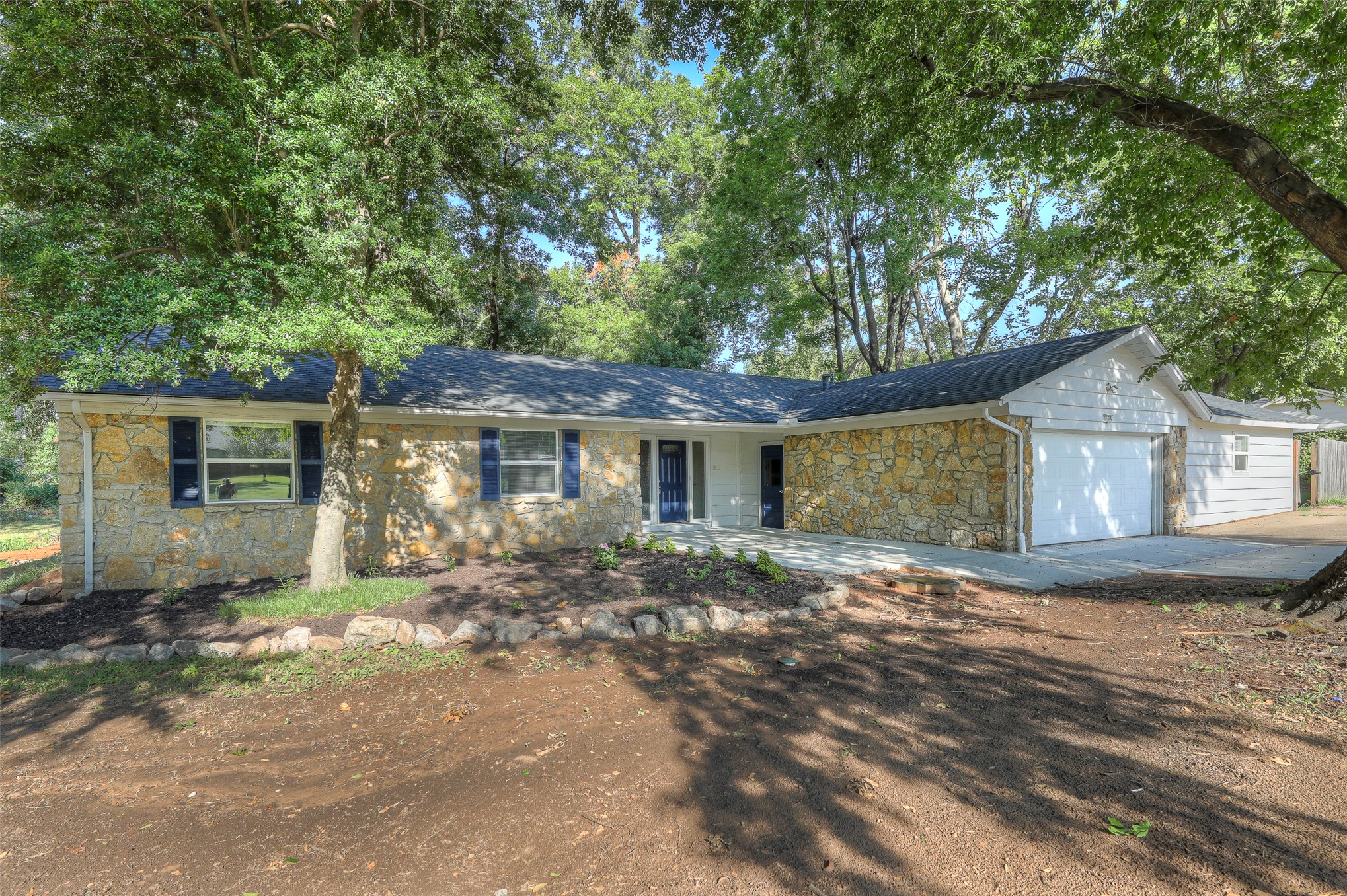 11448 S 82nd East Avenue Property Photo 37