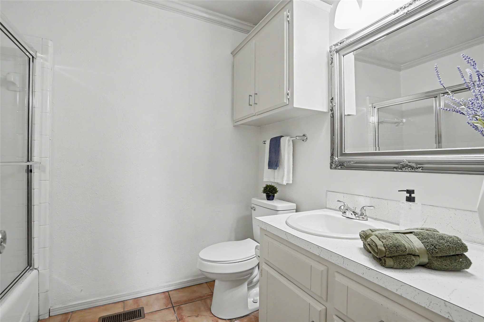 6820 S 32nd West Avenue Property Photo 15