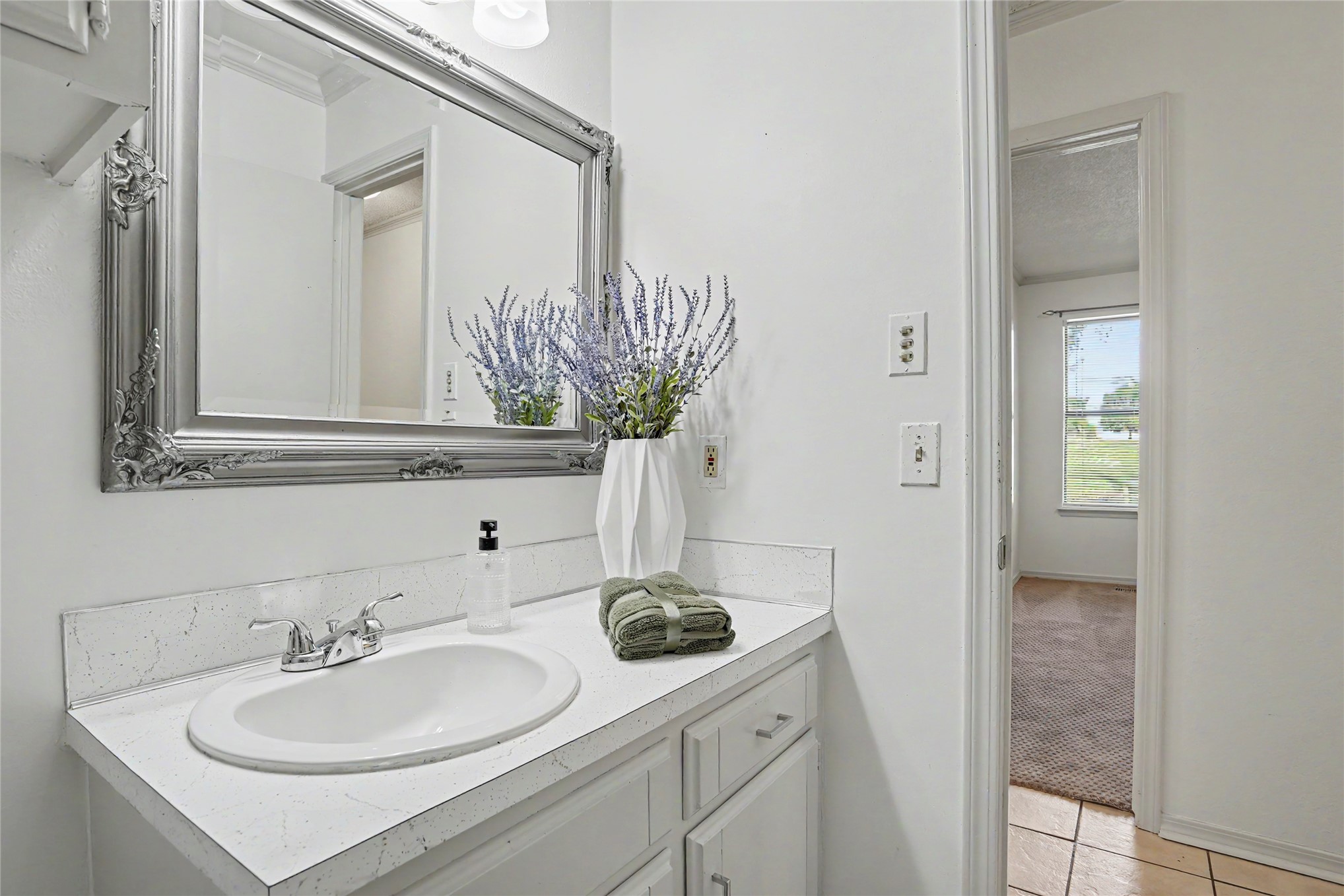 6820 S 32nd West Avenue Property Photo 16