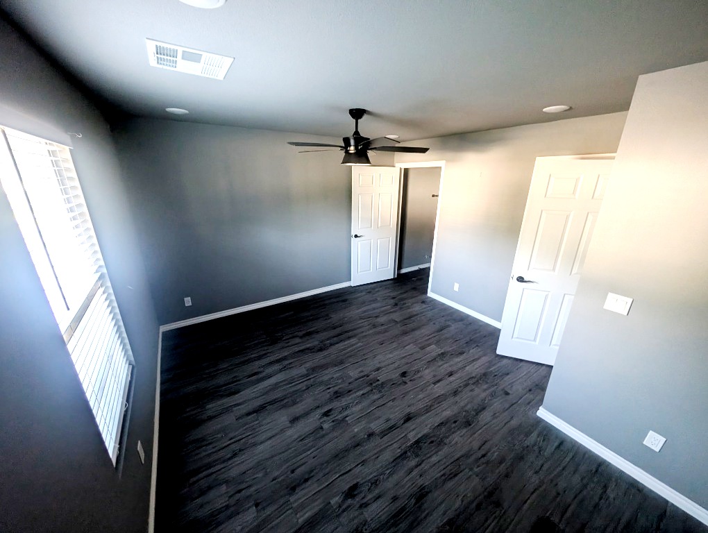 1024 E Pfendler Avenue Property Photo 13