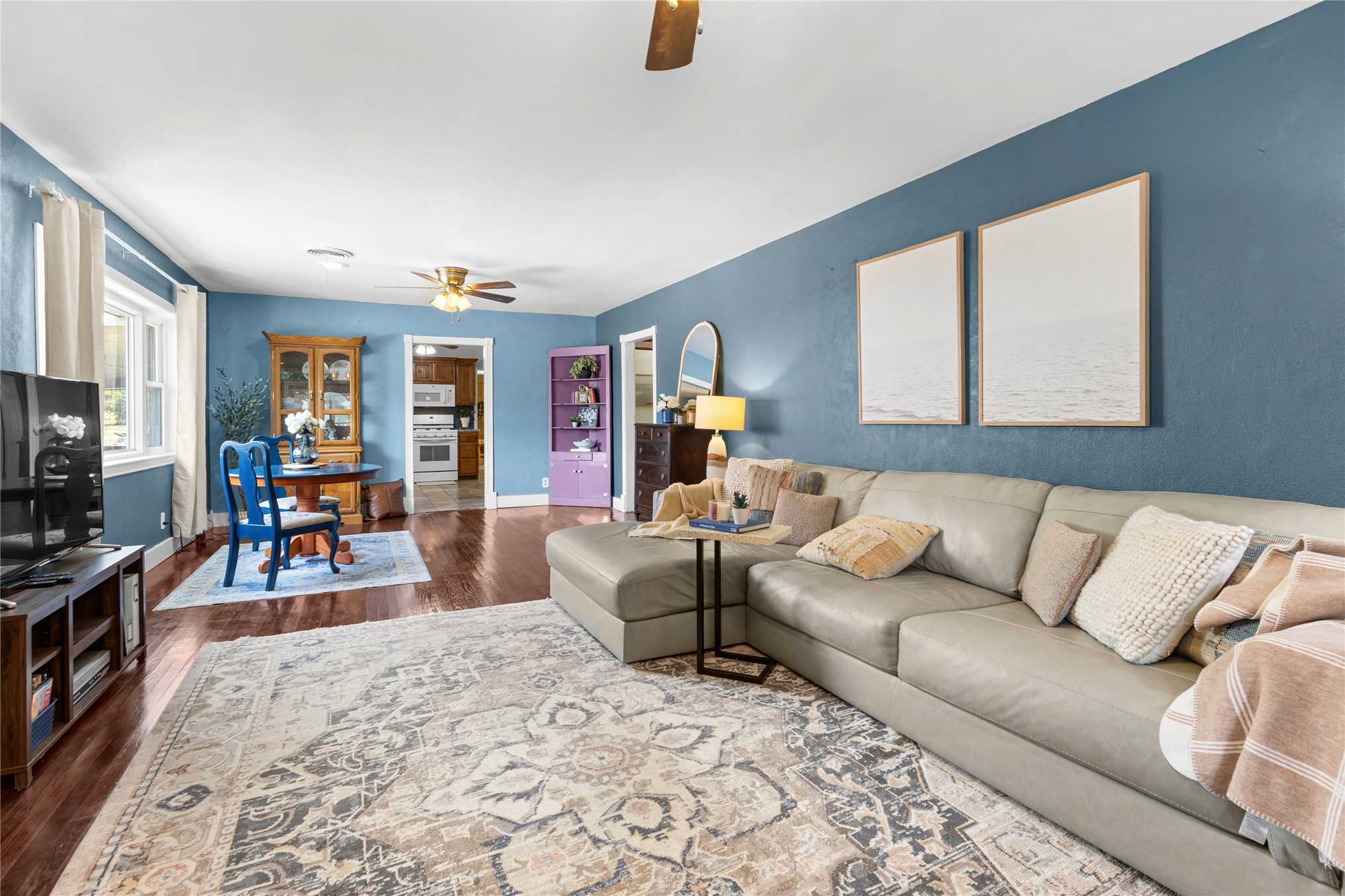 345 W Madison Avenue Property Photo 5