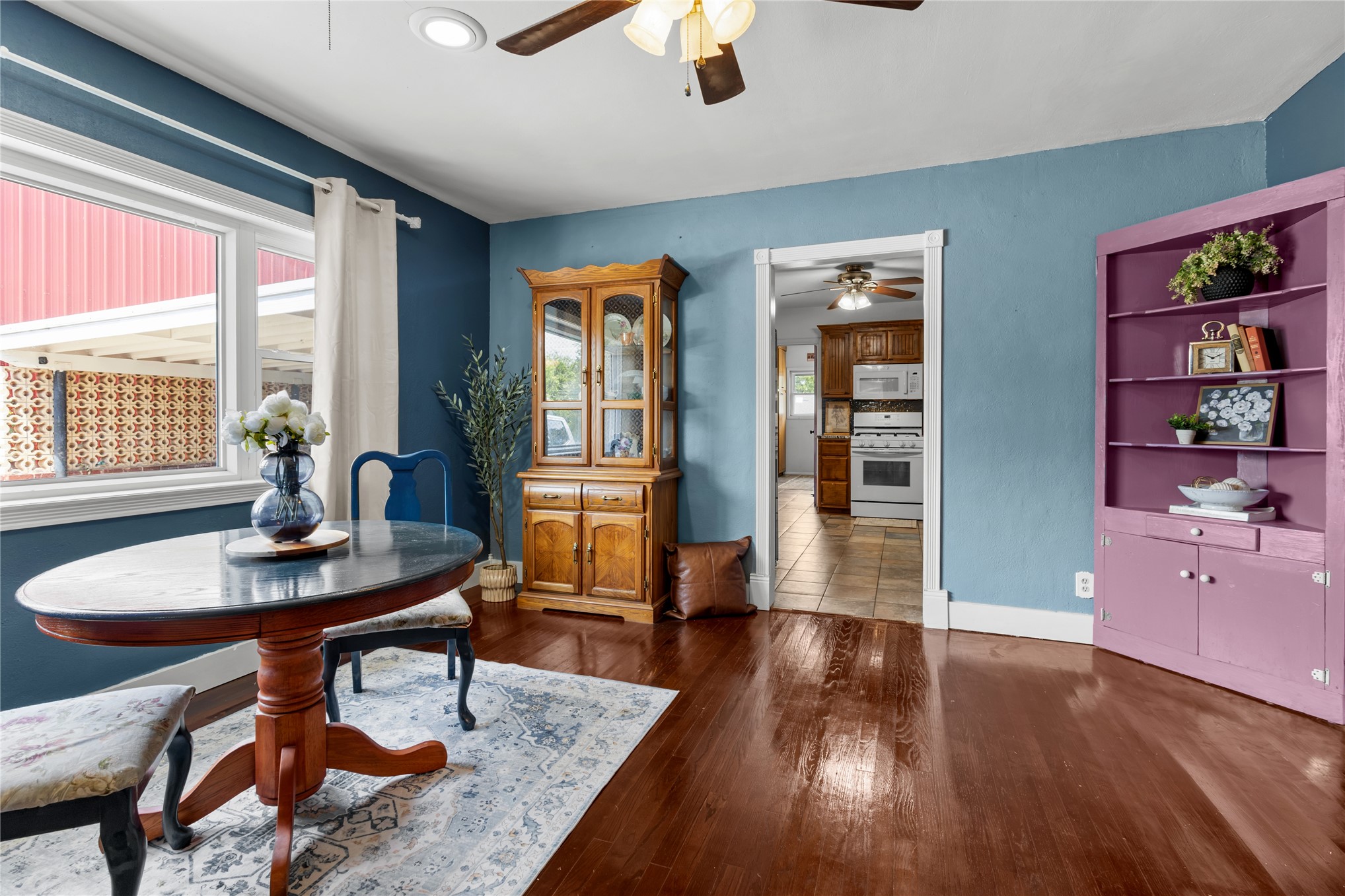 345 W Madison Avenue Property Photo 6