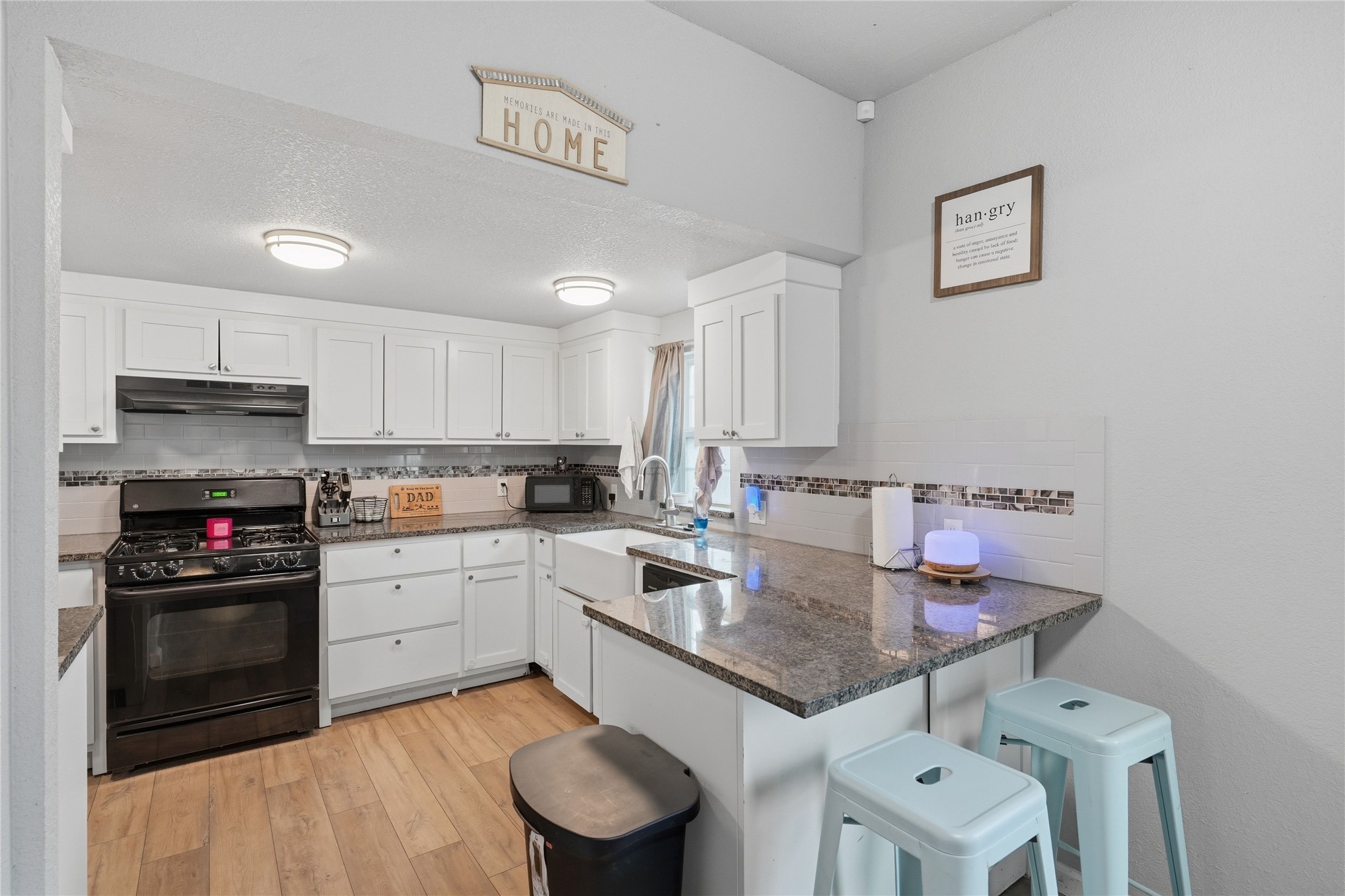 415 S Cherokee Avenue Property Photo 16