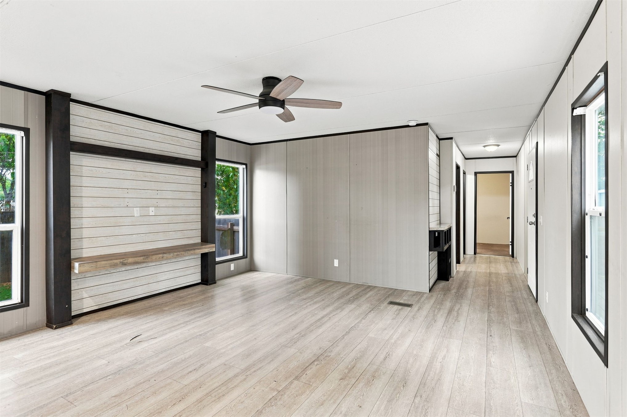 809 Burney Street Property Photo 4