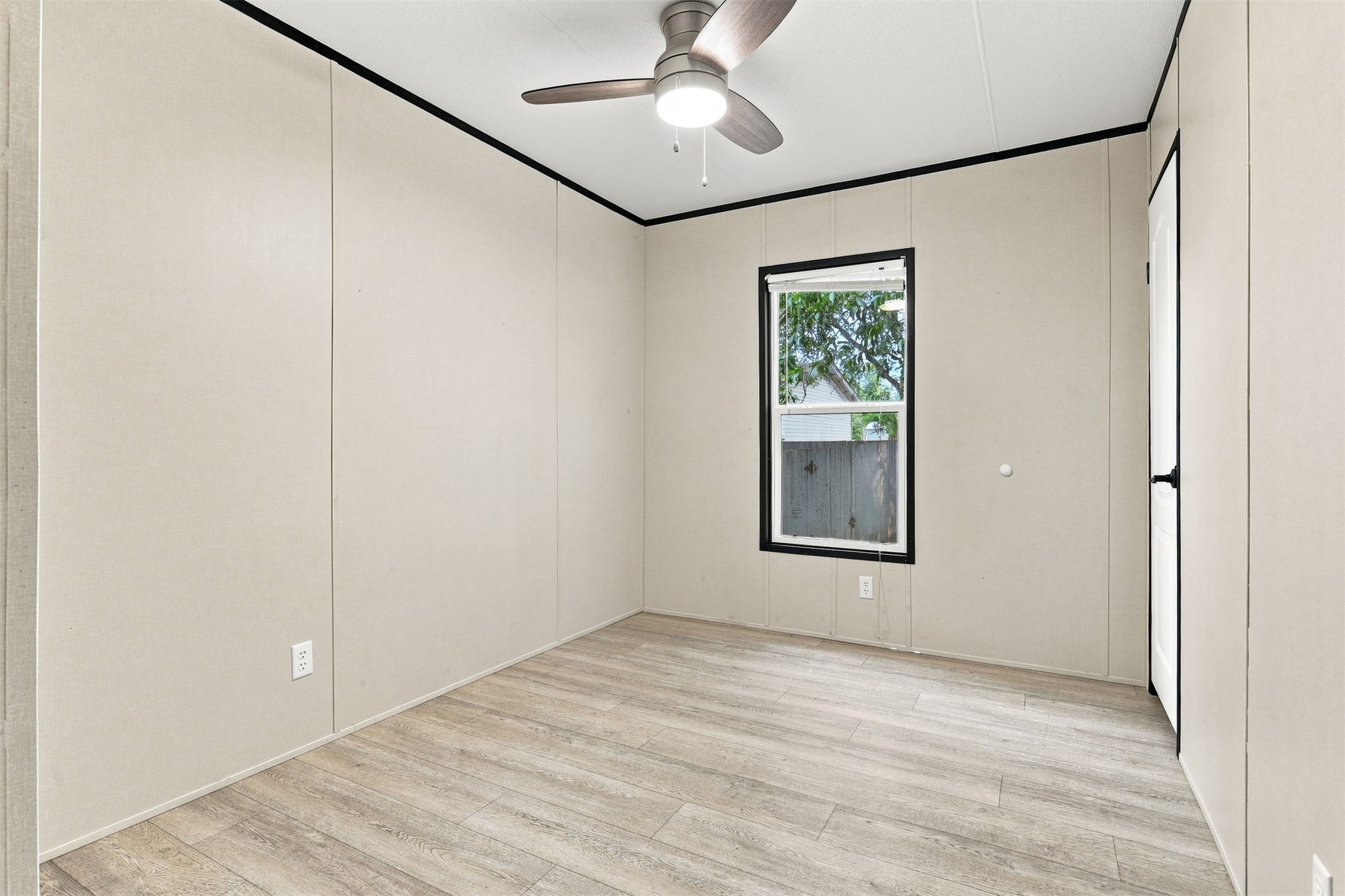 809 Burney Street Property Photo 18