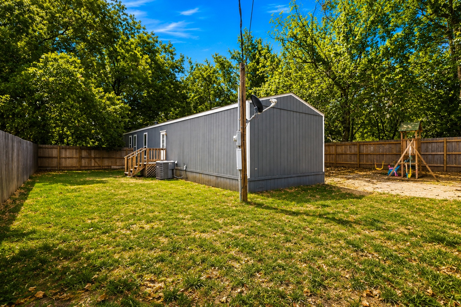 809 Burney Street Property Photo 22