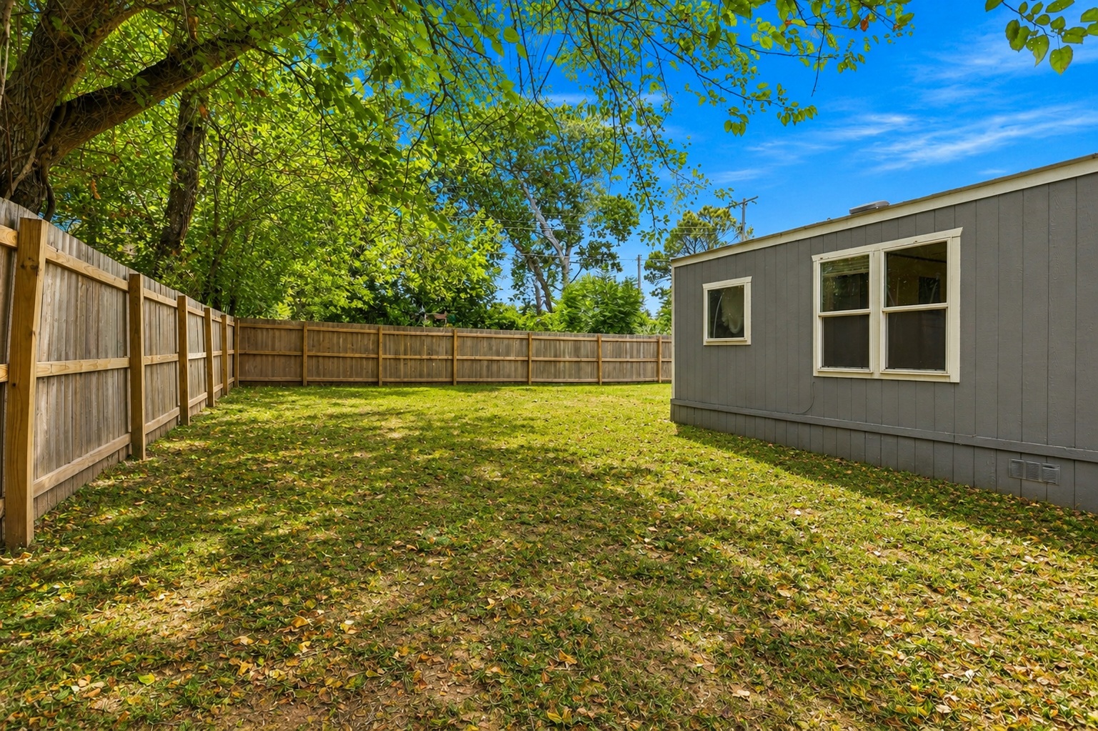 809 Burney Street Property Photo 23