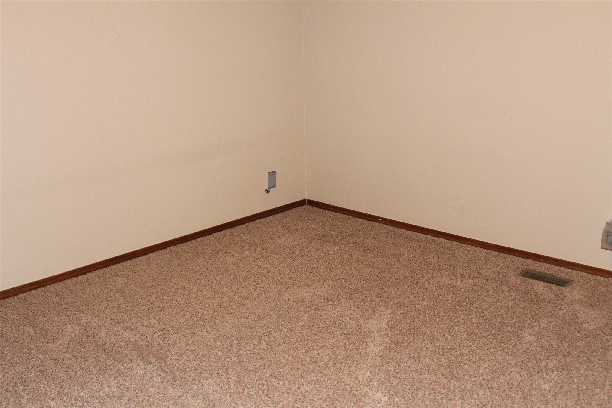 9912 S 67th East Avenue Property Photo 12