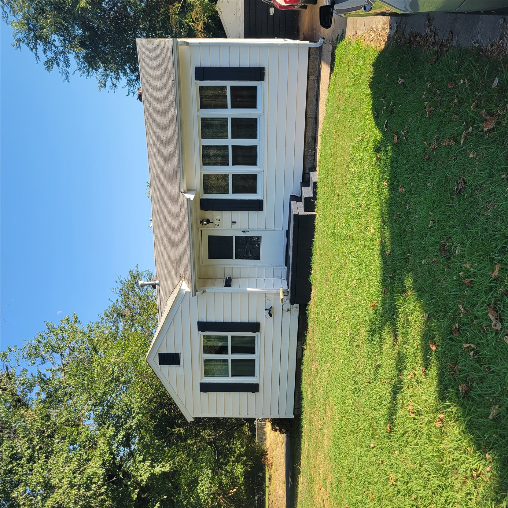 2121 Monta Property Photo 1