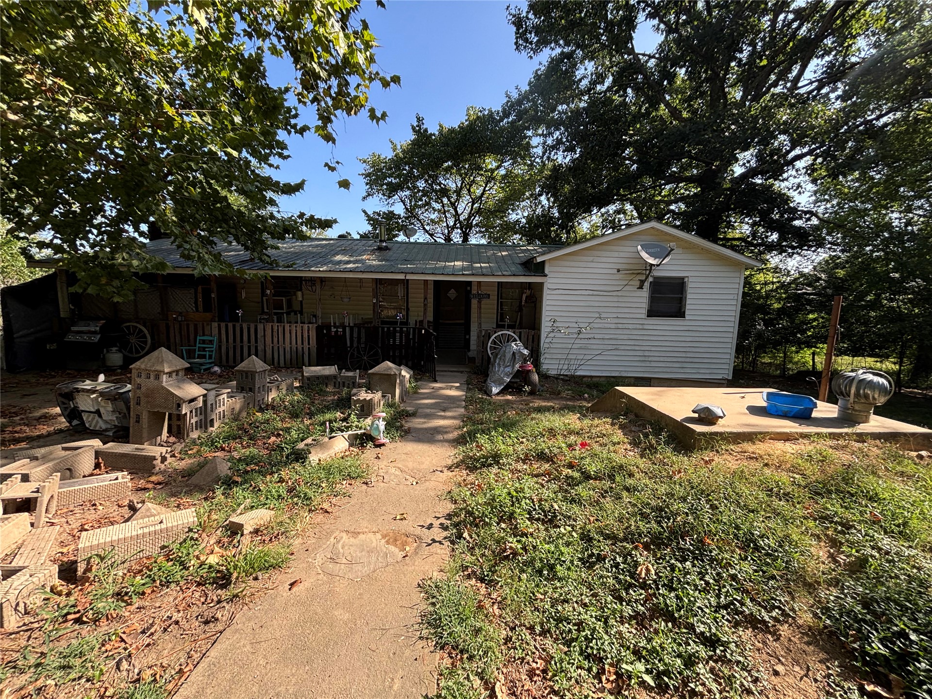 29824 144 Highway Property Photo 1