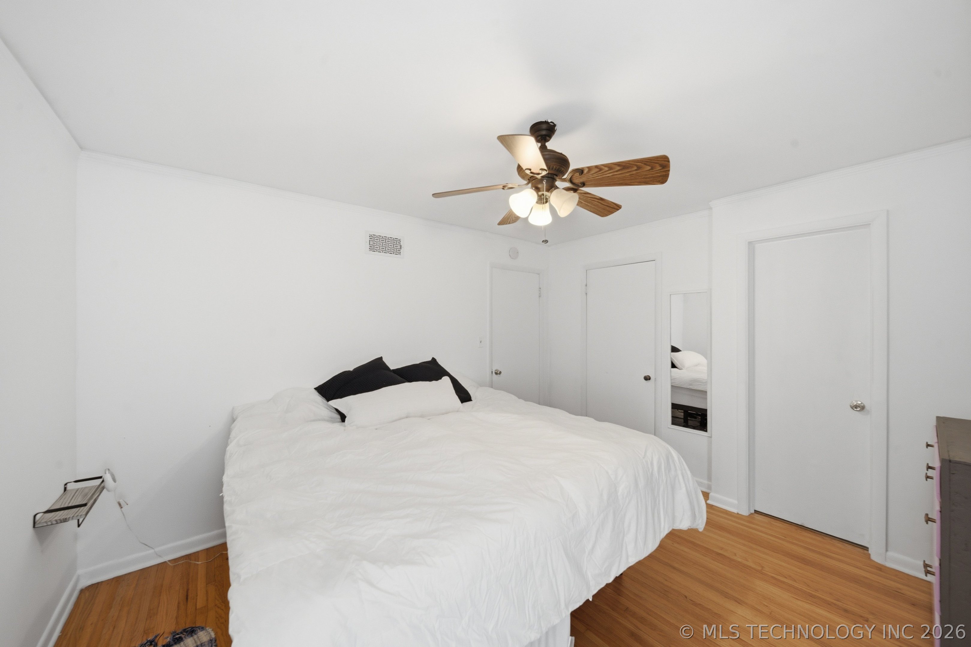 2415 S Marion Avenue S Property Photo 12