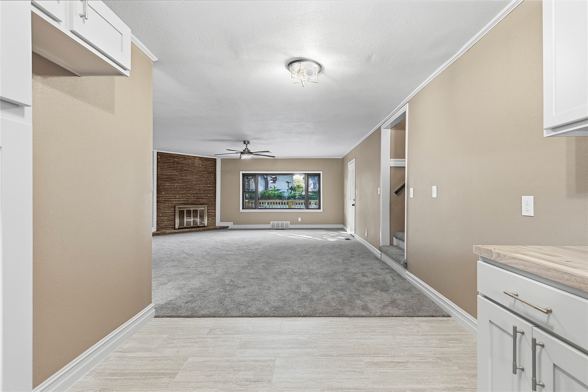 546 S Zurich Avenue Property Photo 14