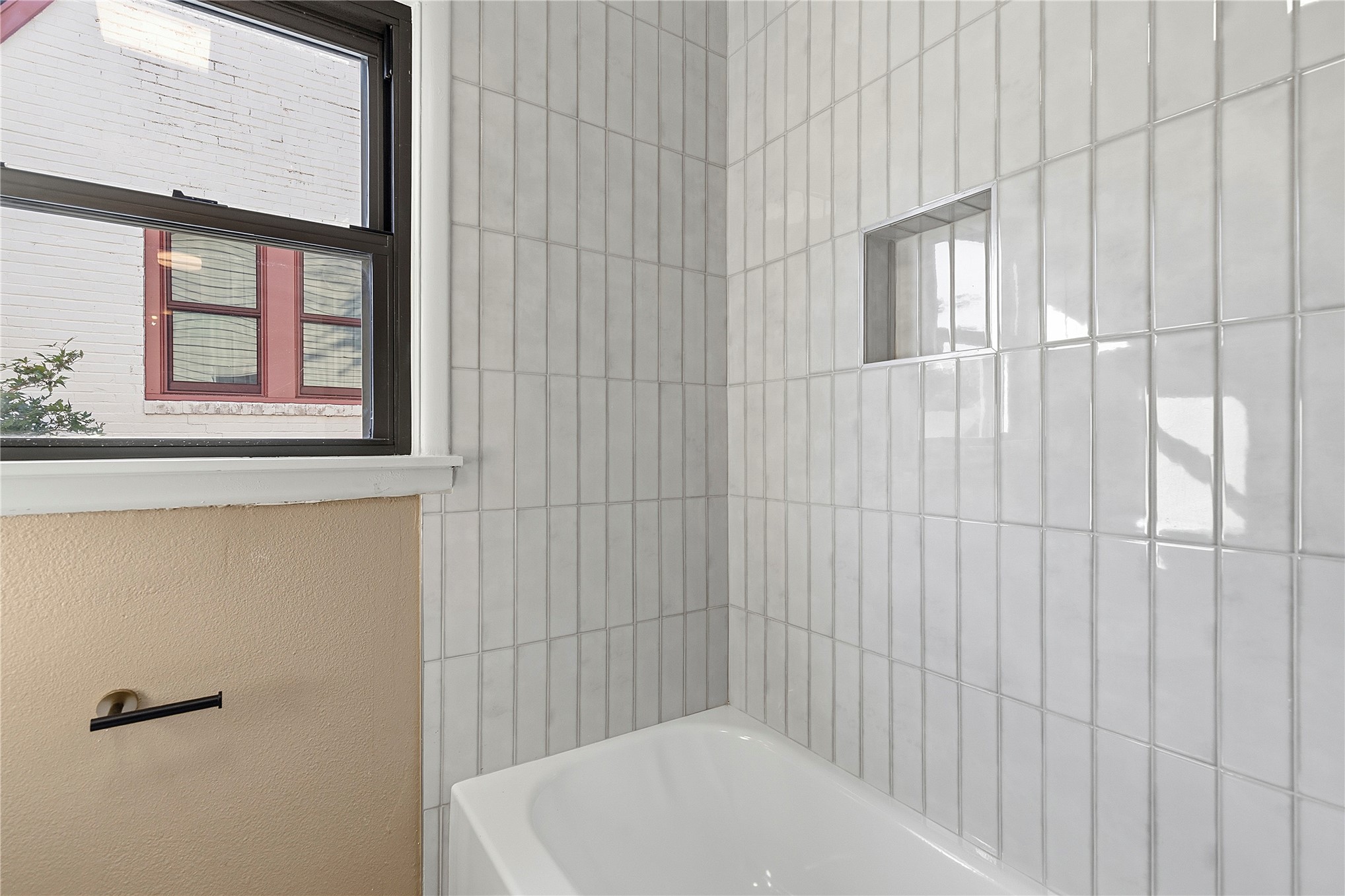 546 S Zurich Avenue Property Photo 21