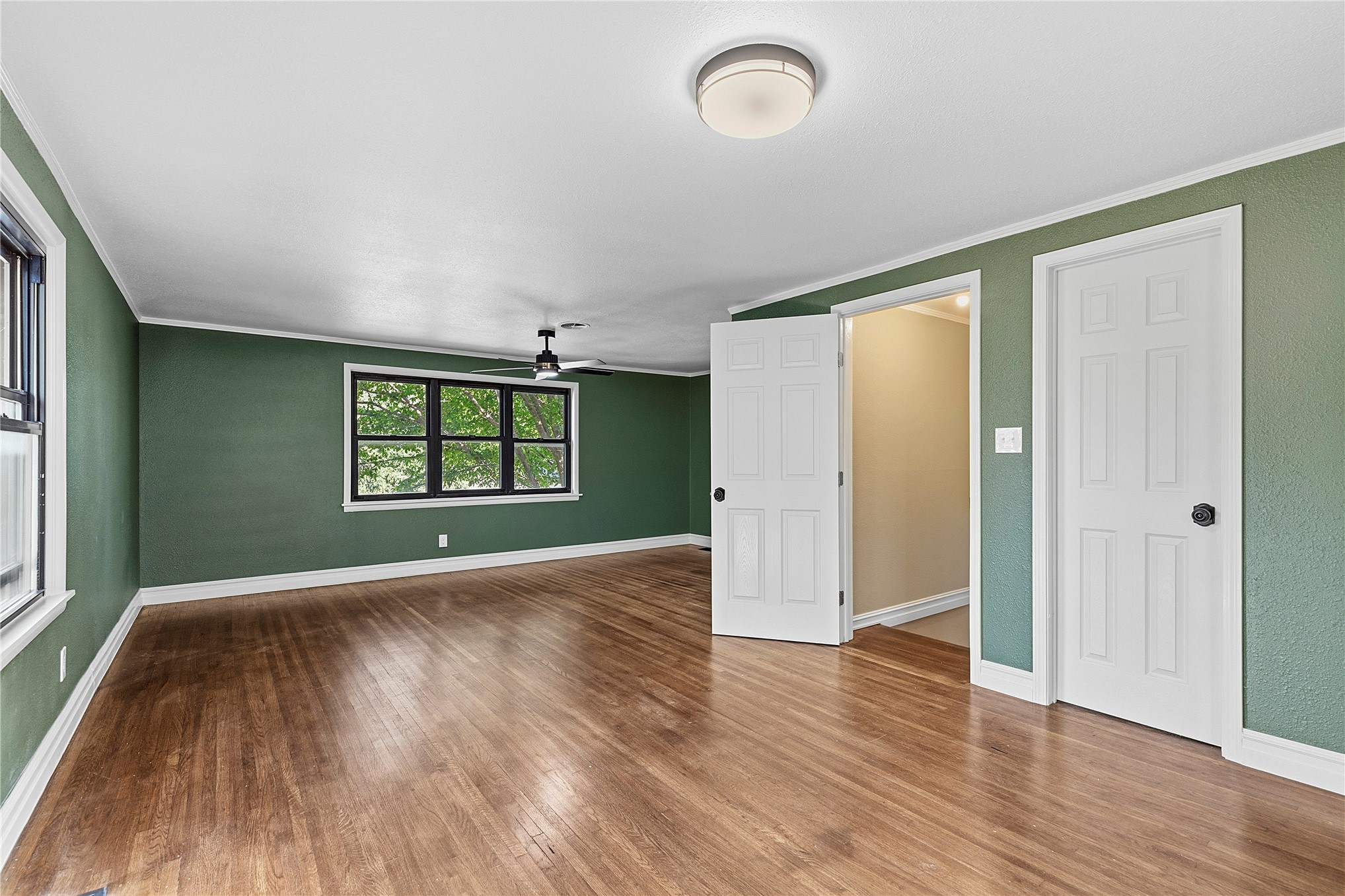 546 S Zurich Avenue Property Photo 26
