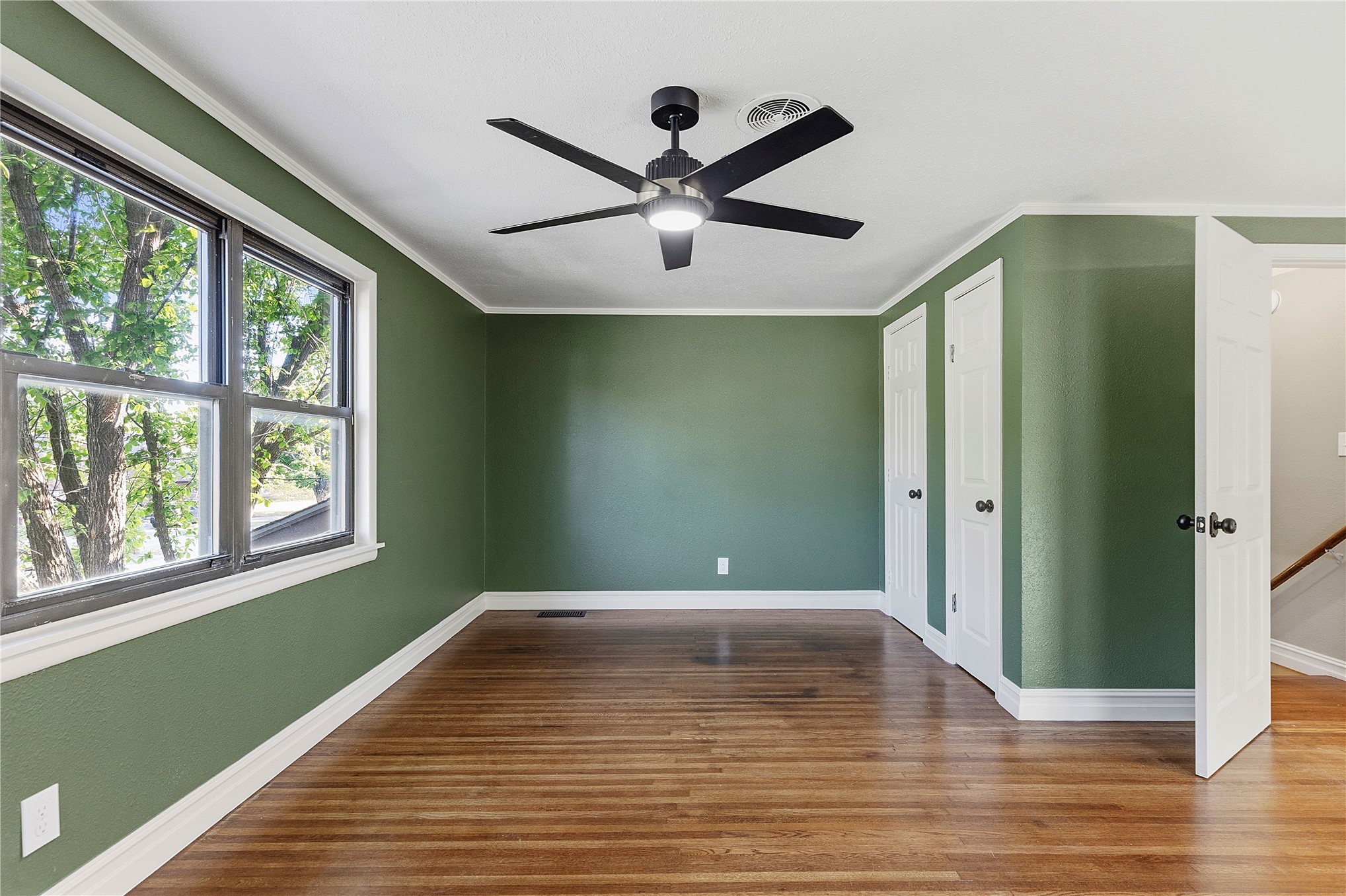 546 S Zurich Avenue Property Photo 27