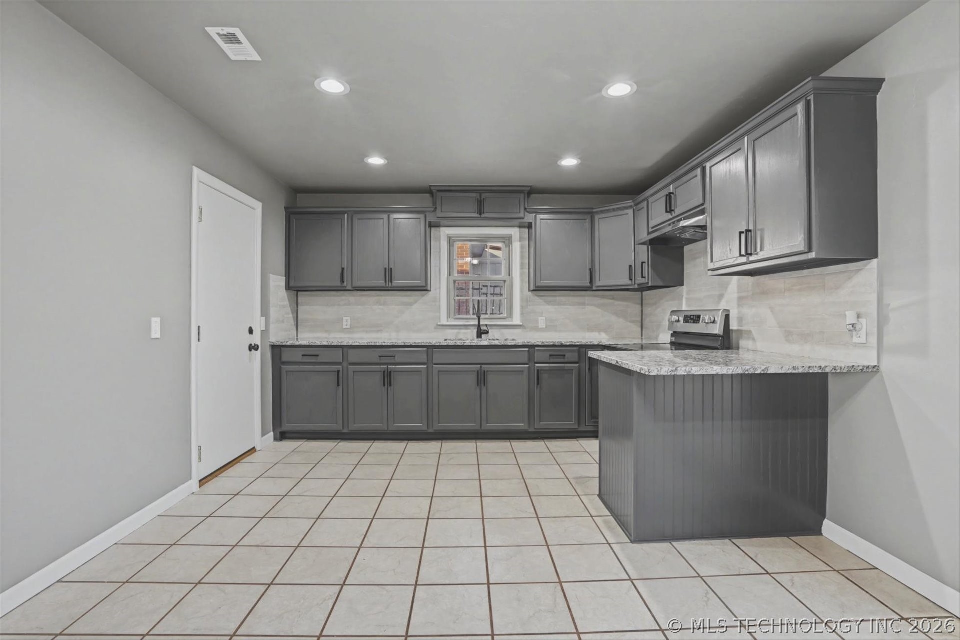 8943 E Marshall Place Property Photo 10