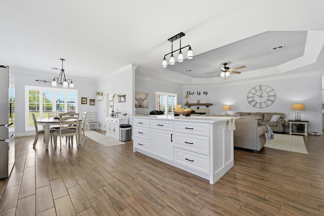 2902 Provence Property Photo 12