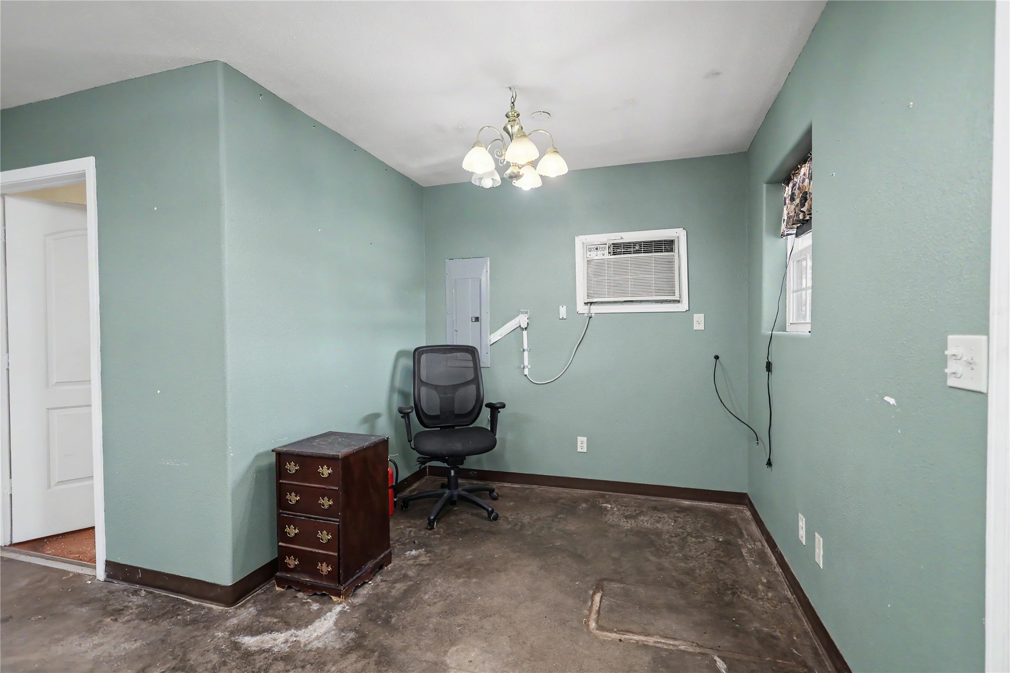 217 N Cedar Avenue B Property Photo 18