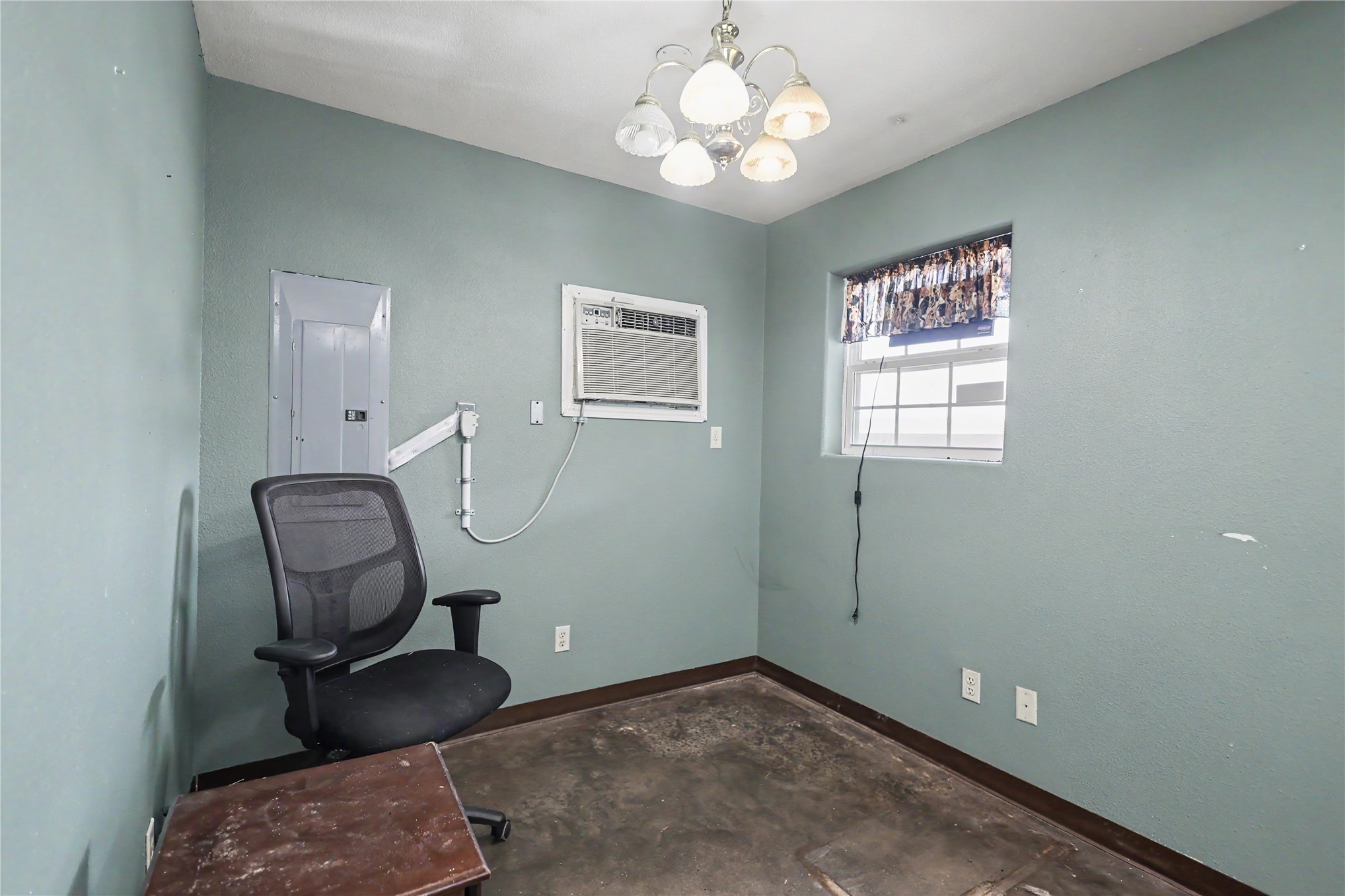 217 N Cedar Avenue B Property Photo 19