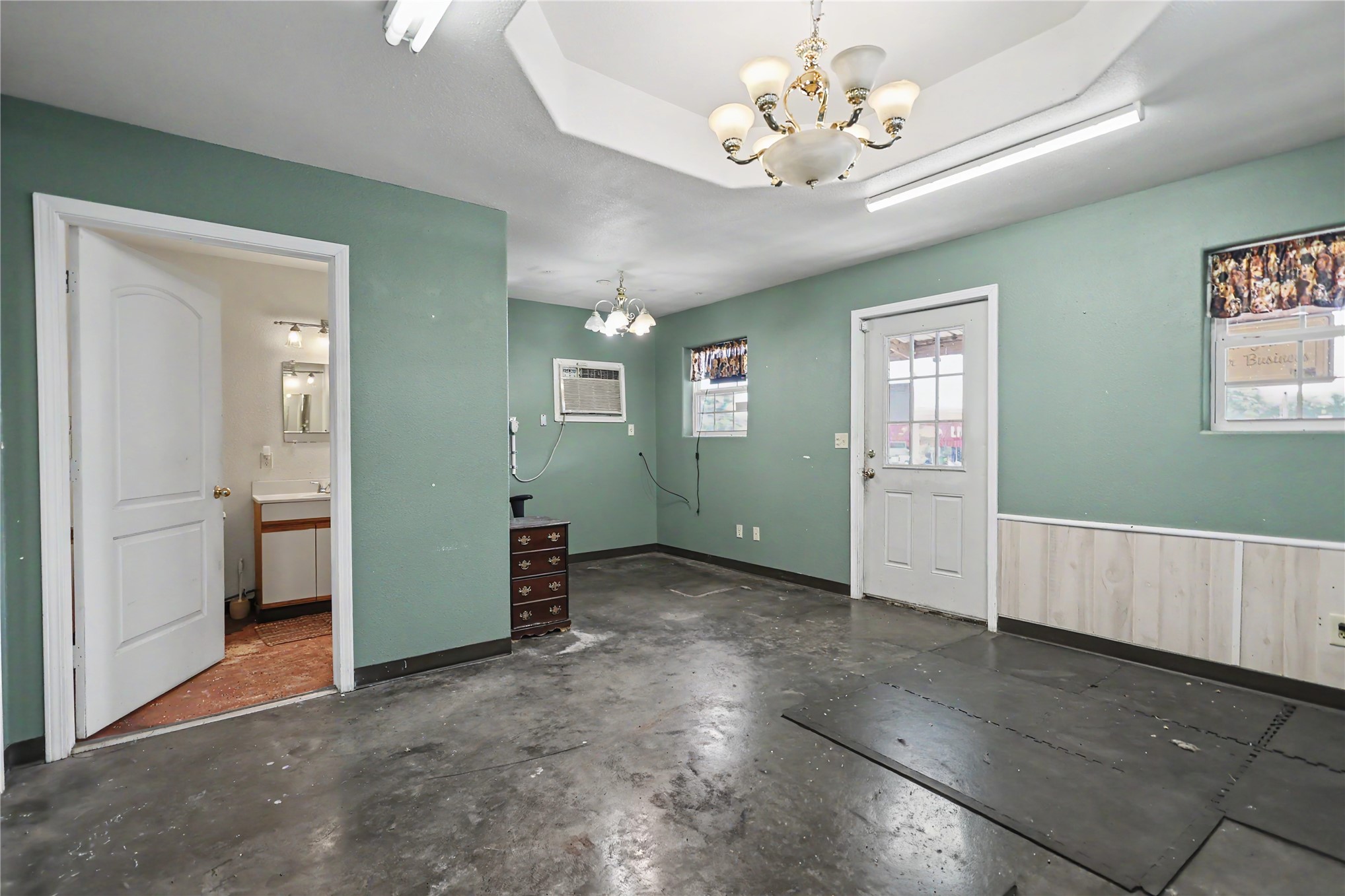 217 N Cedar Avenue B Property Photo 23