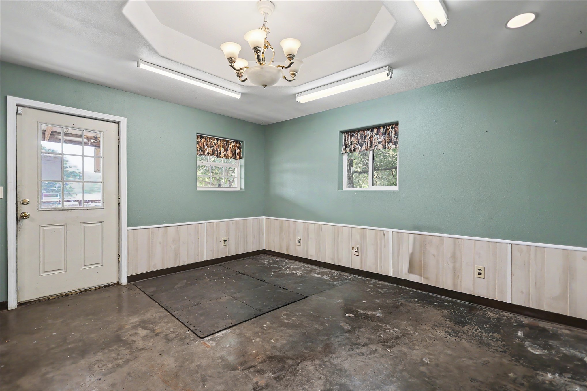 217 N Cedar Avenue B Property Photo 24