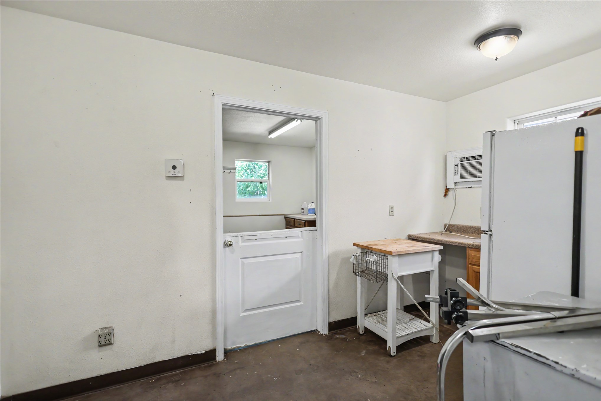 217 N Cedar Avenue B Property Photo 38