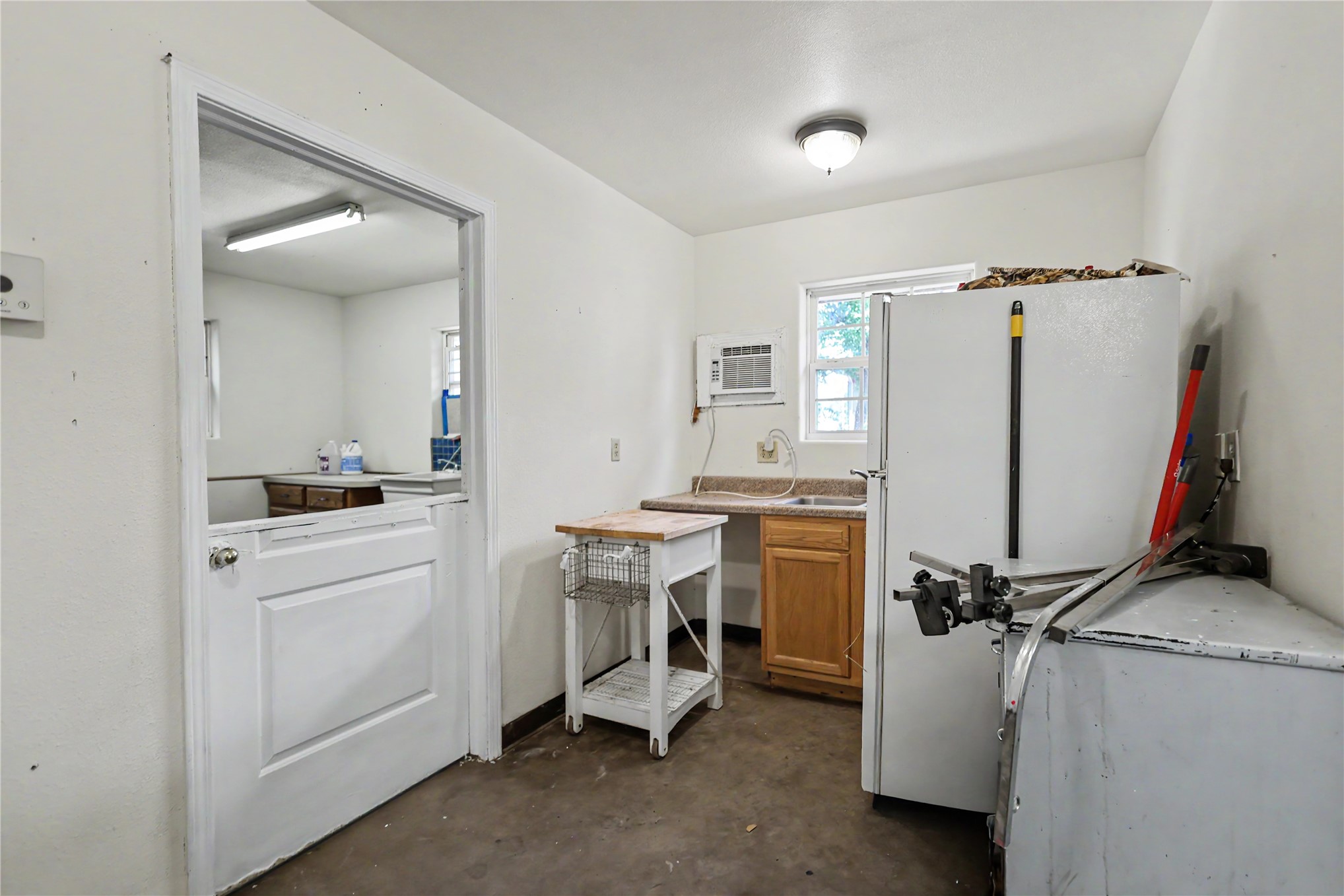 217 N Cedar Avenue B Property Photo 40